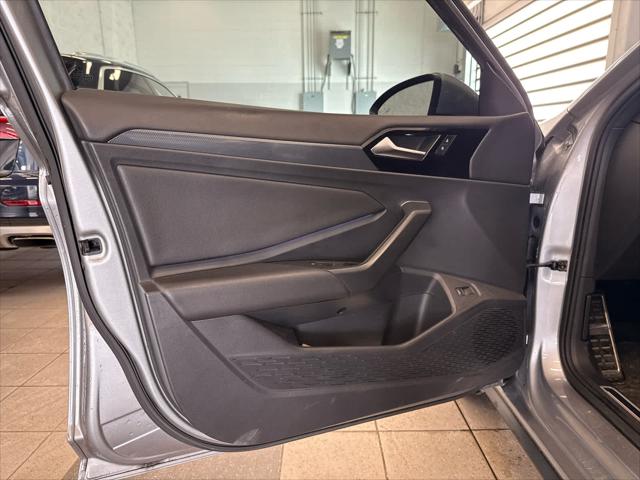 2019 VOLKSWAGEN JETTA - Image 17