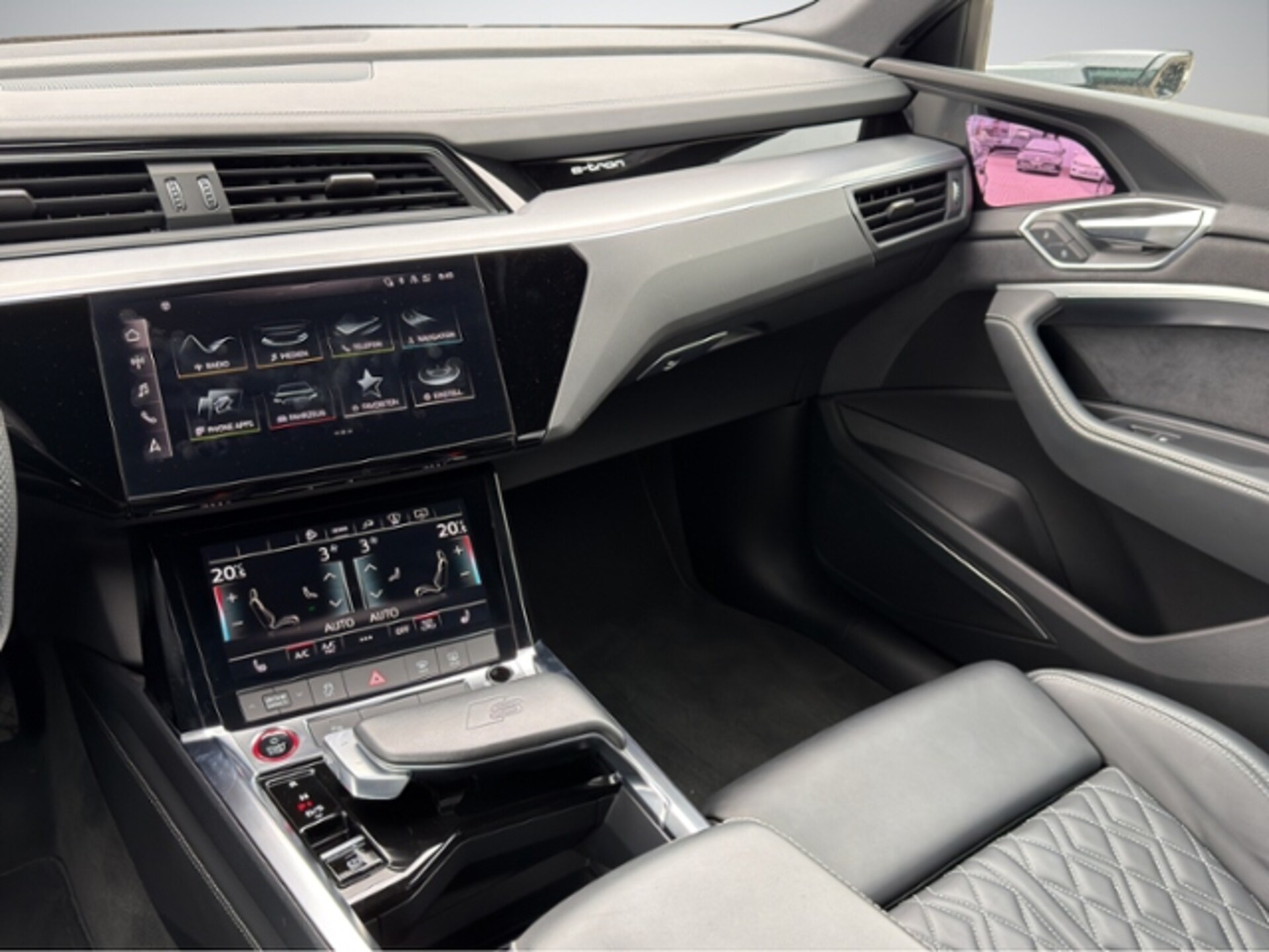 Audi e-tron S