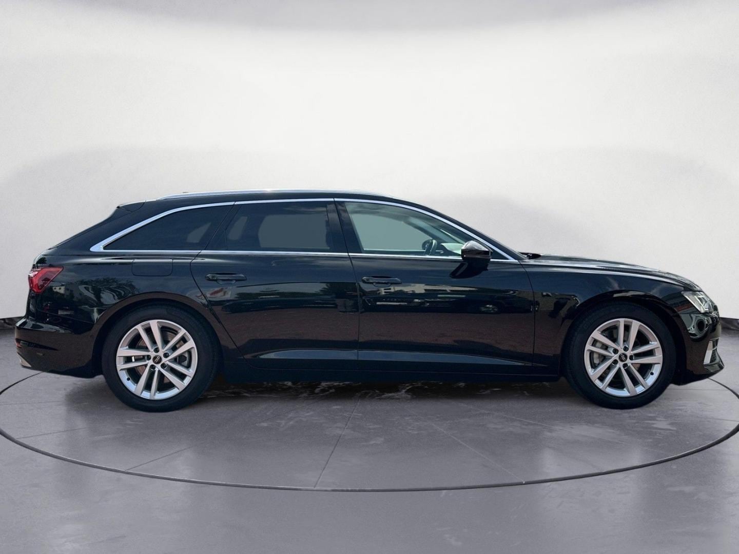 Bild über Audi A6 Avant advanced 45 TDI quattro S tronic - für weitere Informationen kontaktieren Sie den Audi Partner