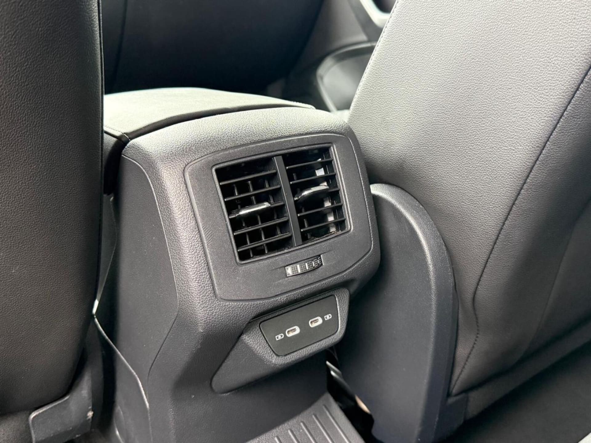 Volkswagen T-Roc Sport