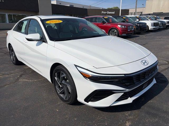 2025 Hyundai Elantra Hybrid