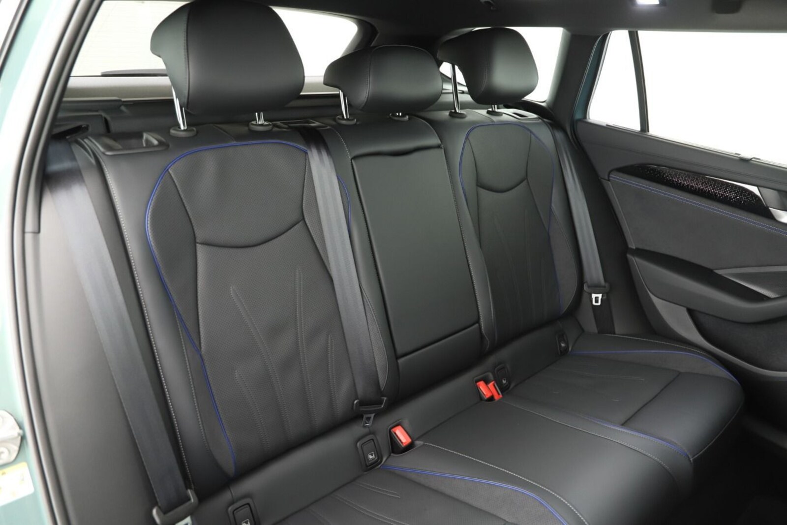 Volkswagen Passat – Bild 7