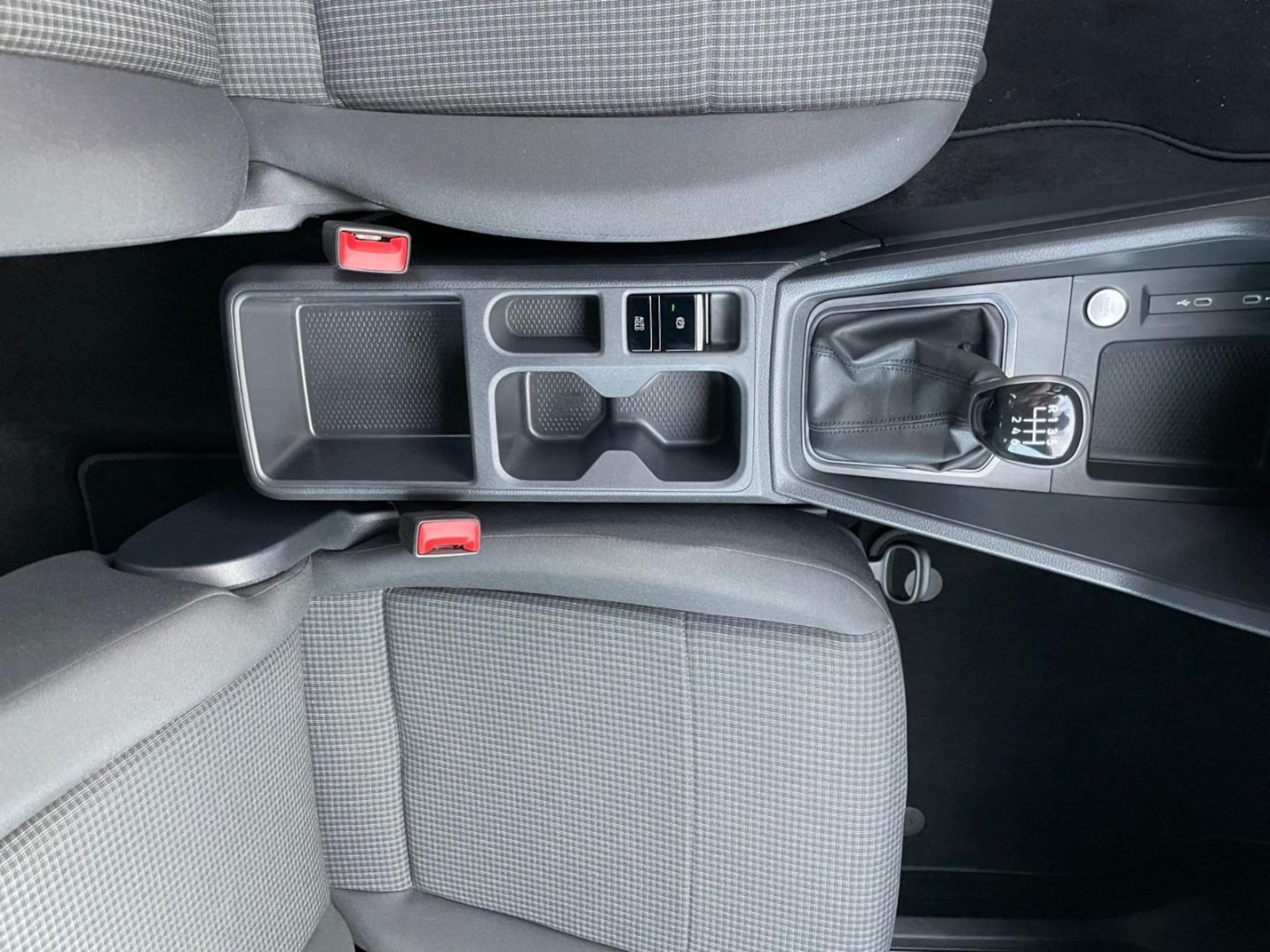 Volkswagen Caddy Basis-Modell