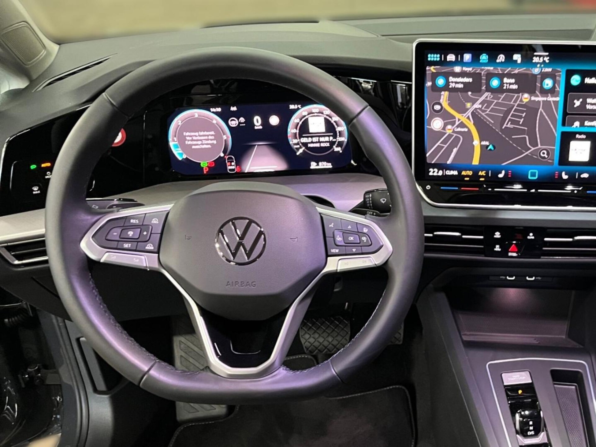 Volkswagen Golf Variant Life