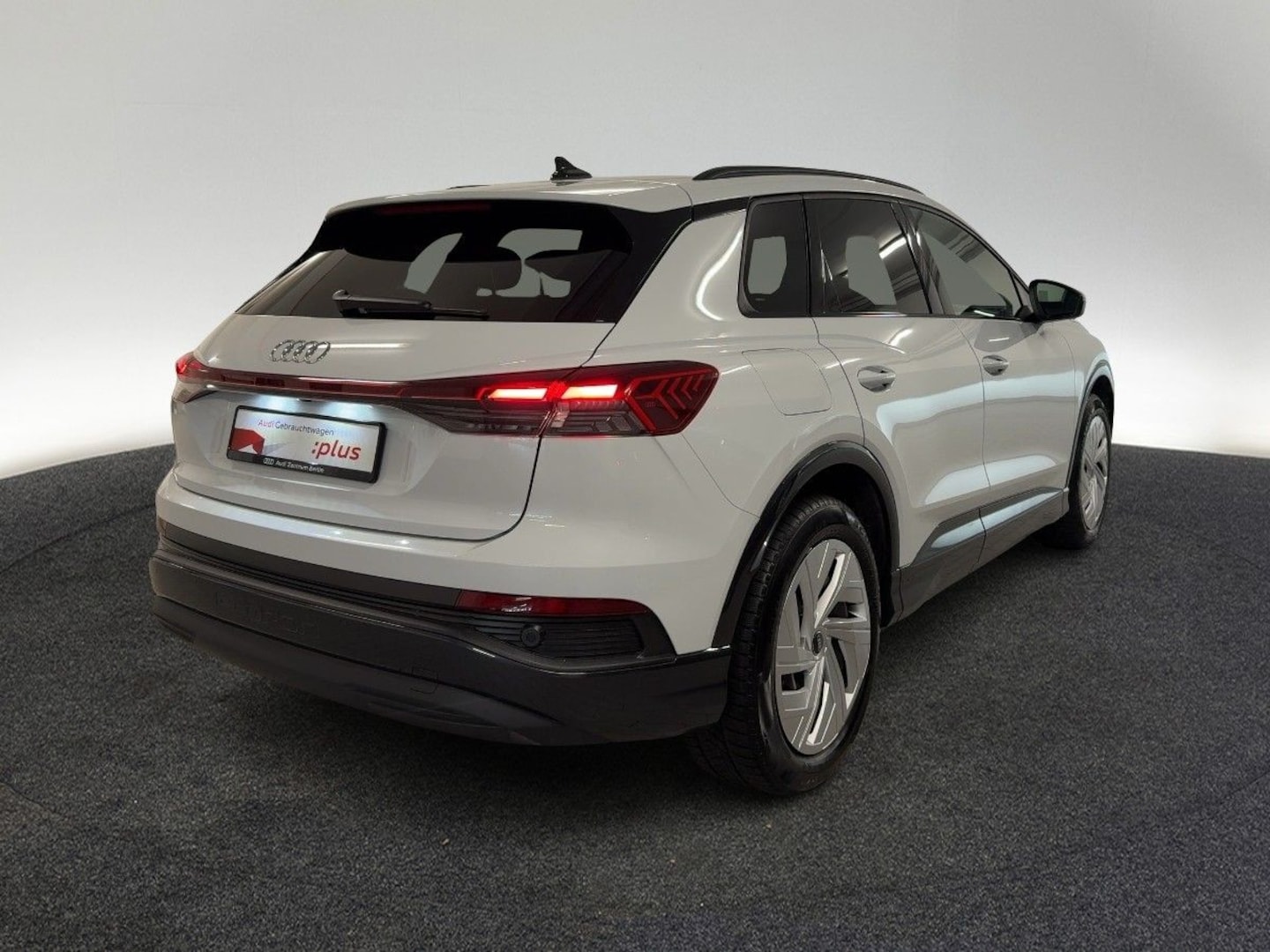 Bild über Audi Q4 e-tron 40 e-tron - für weitere Informationen kontaktieren Sie den Audi Partner