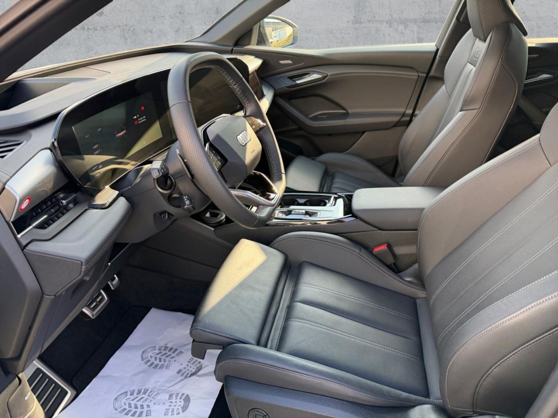 Audi SQ6 SUV e-tron