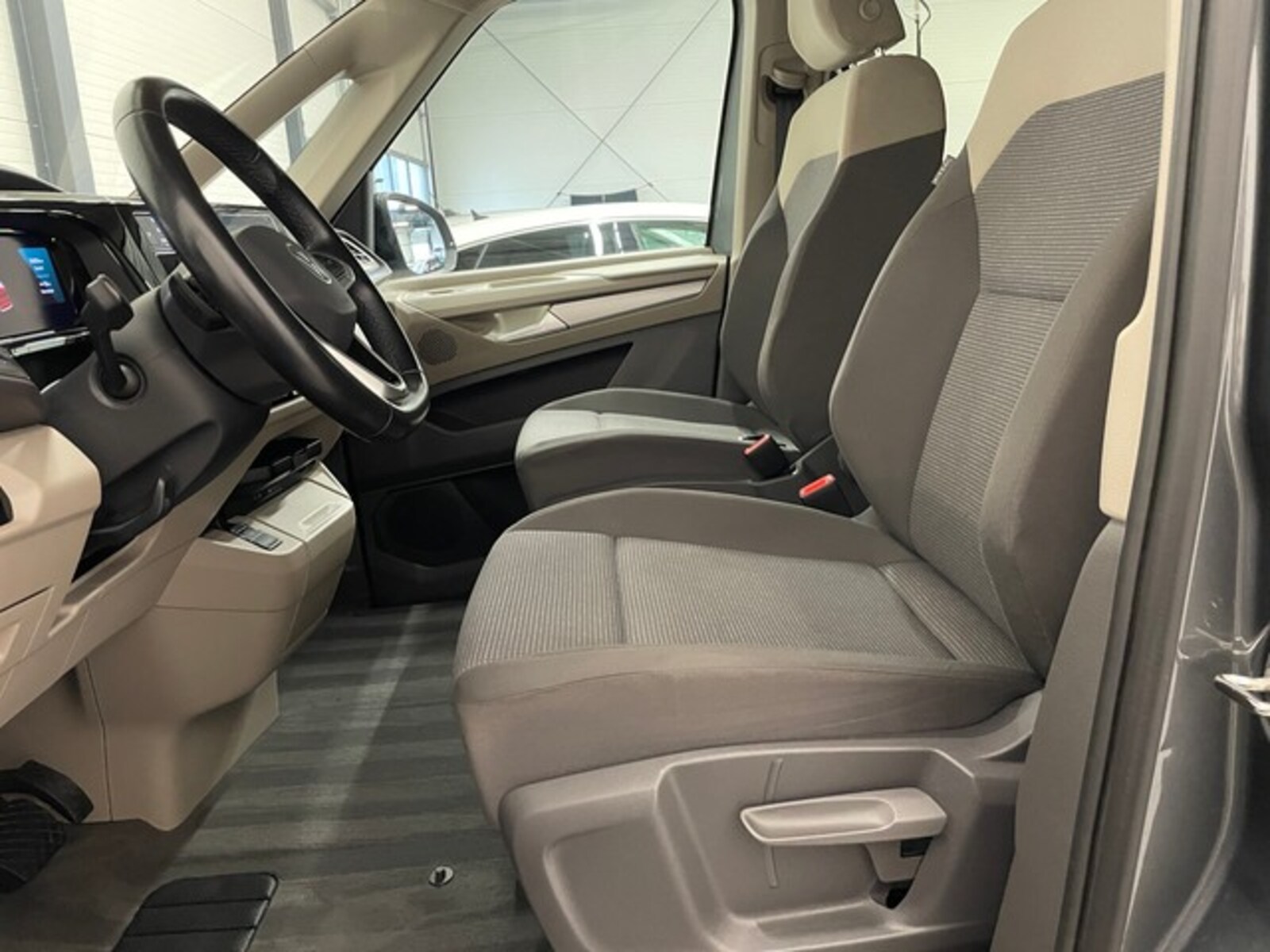 Volkswagen Multivan Langversion – Bild 11