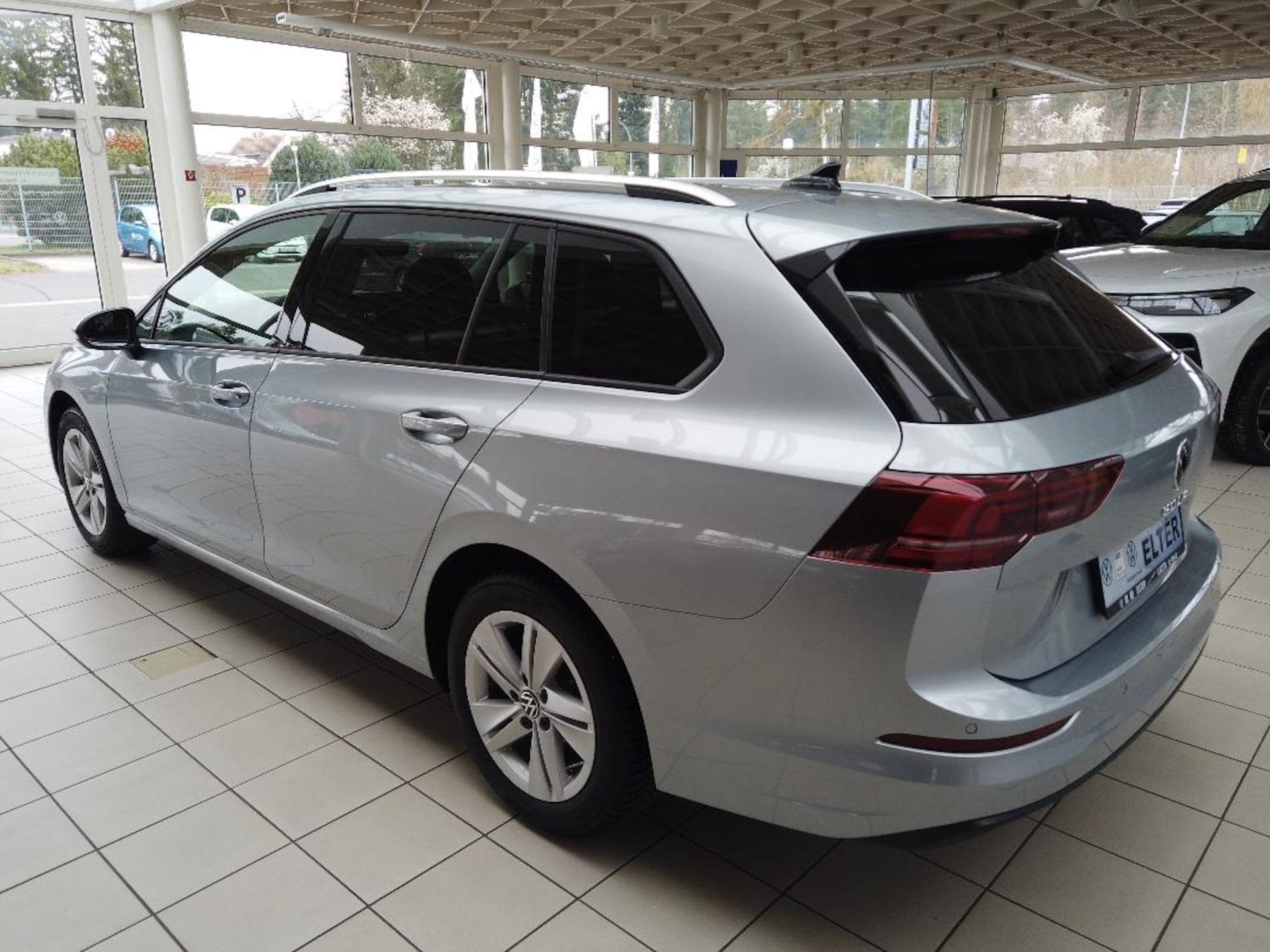 Volkswagen Golf Variant Life