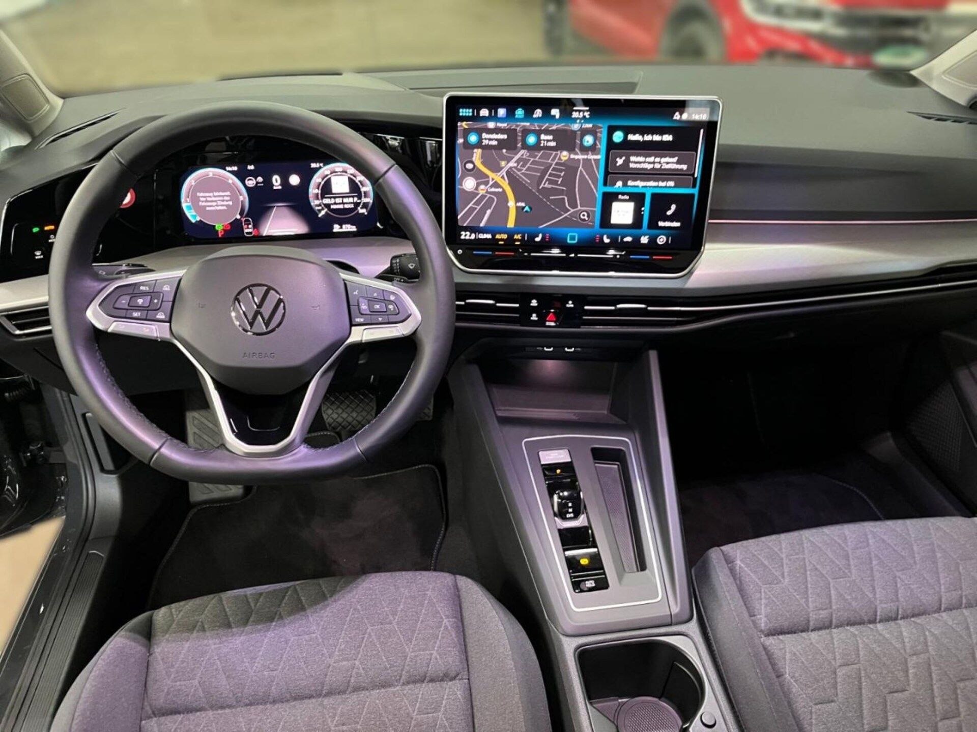 Volkswagen Golf Variant Life