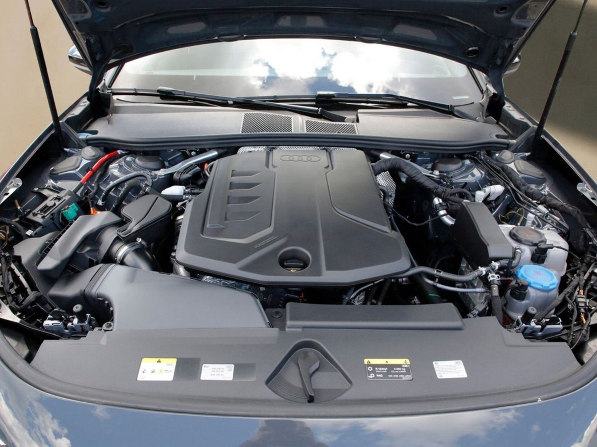 Audi A5 Limousine e-hybrid edition one