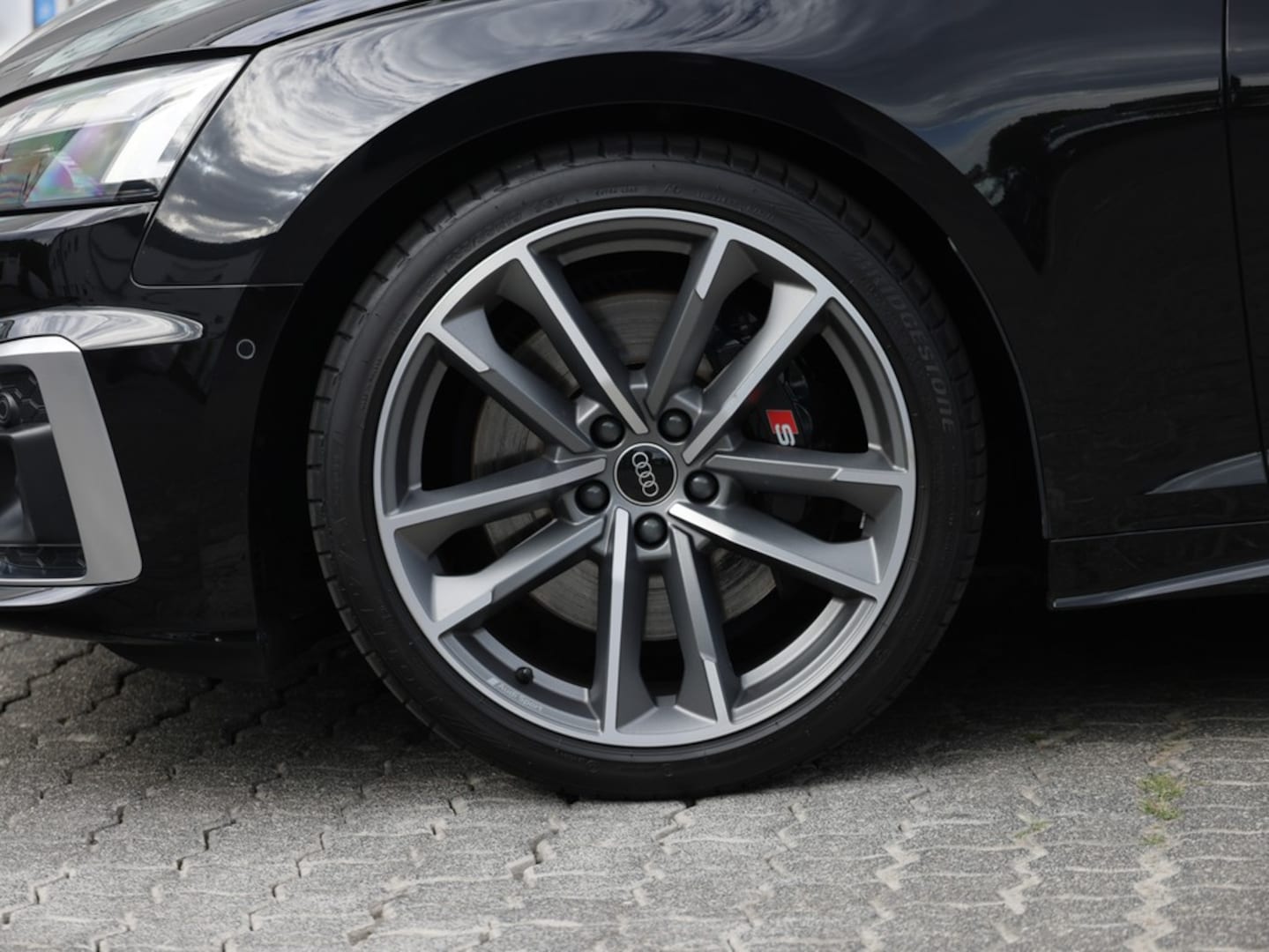 Bild über Audi S5 Cabriolet TFSI quattro tiptronic - für weitere Informationen kontaktieren Sie den Audi Partner