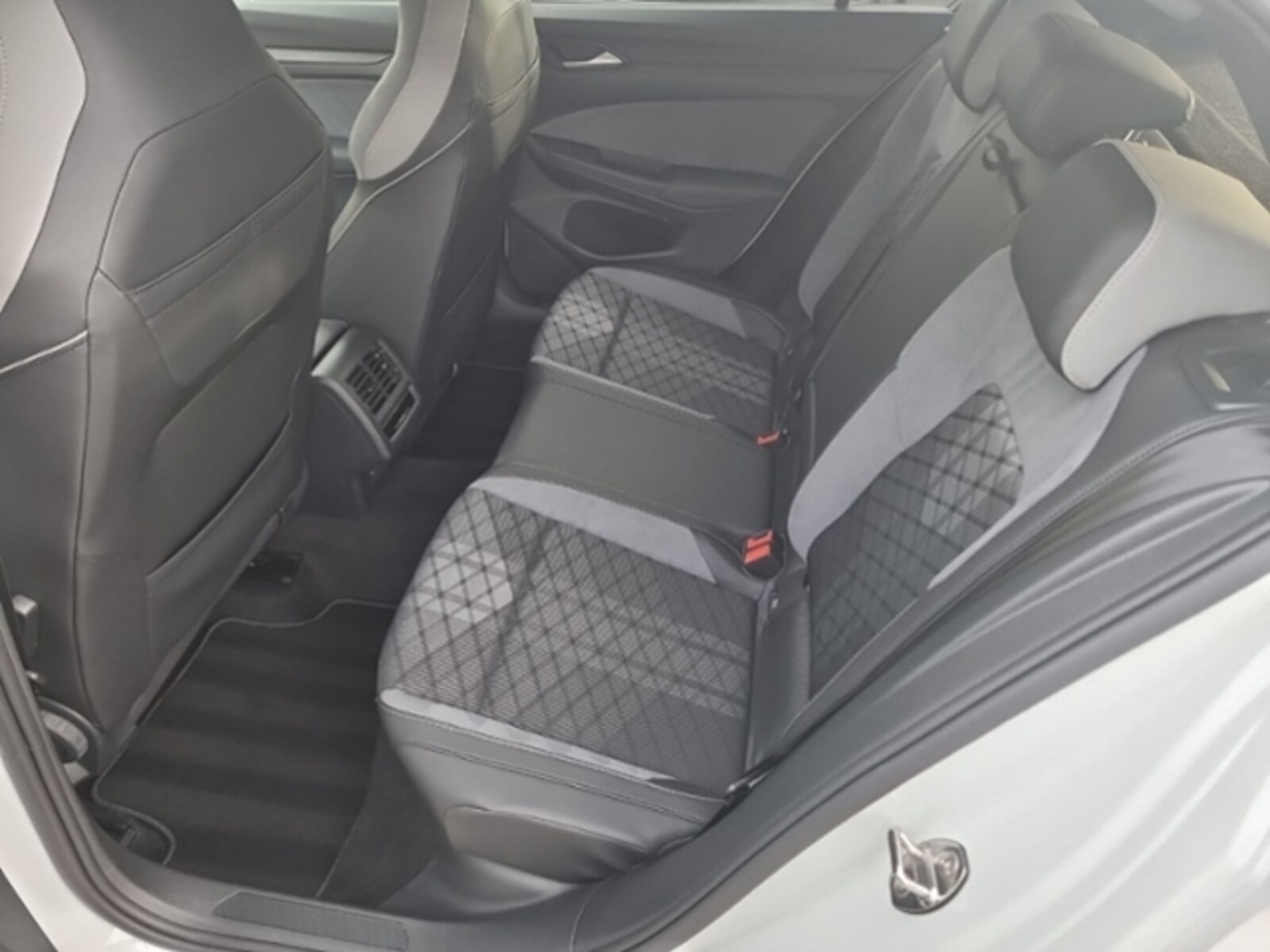 Volkswagen Golf – Bild 13