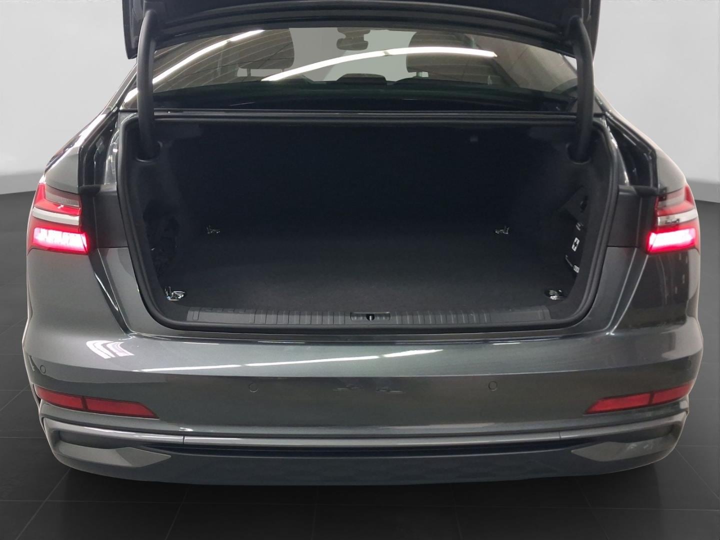 Bild über Audi A6 Limousine TFSI e S line 50 TFSI e quattro S tronic - für weitere Informationen kontaktieren Sie den Audi Partner