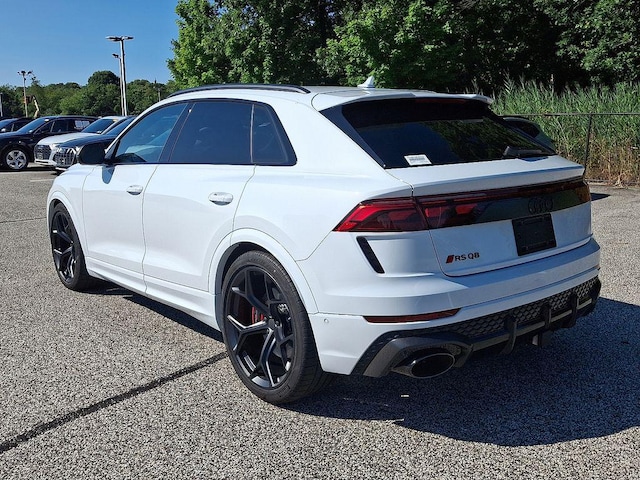 2026 Audi RS Q8 SUV performance