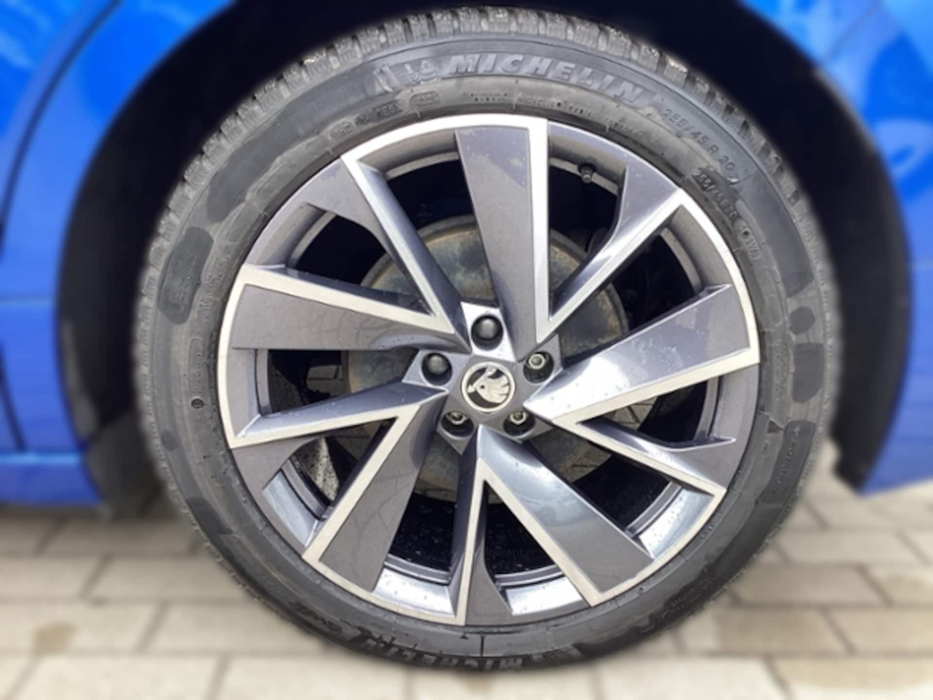 Skoda Enyaq 80X Sportline