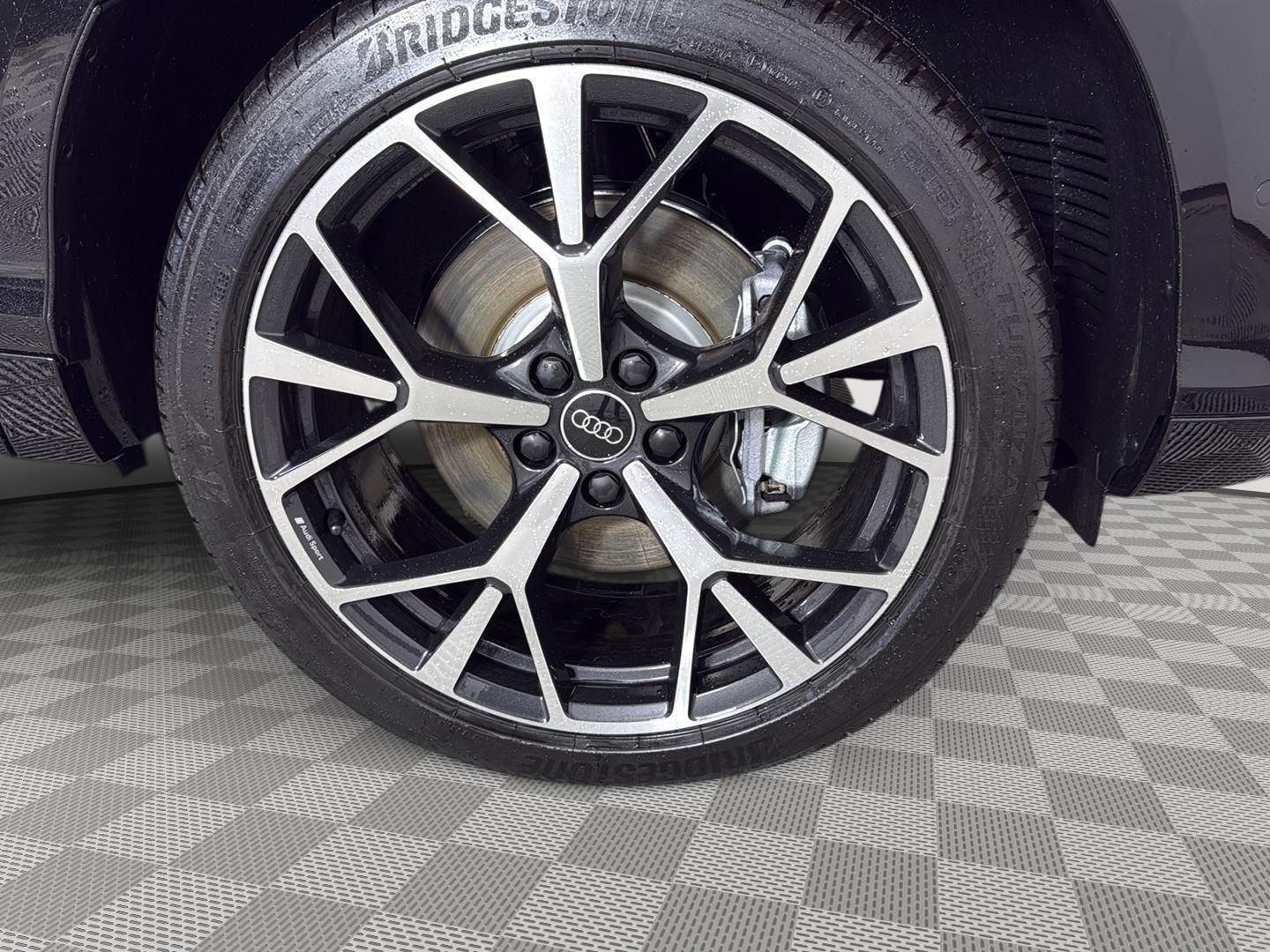 2026 Audi Q3 Base - Photo 9