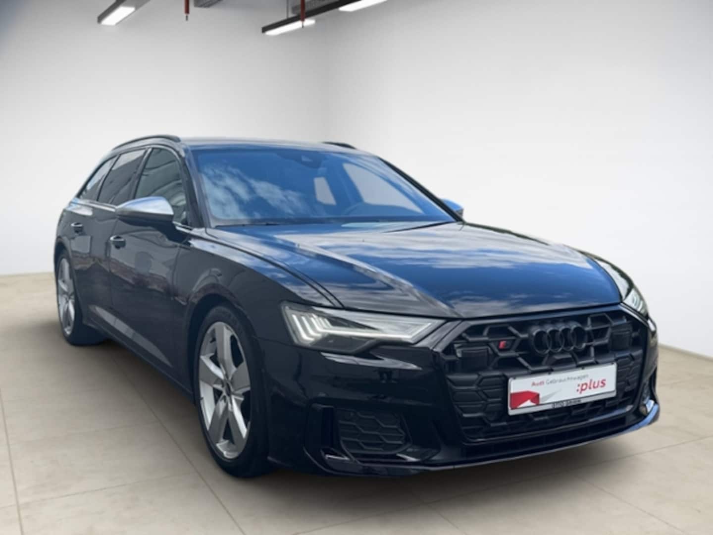 Bild über Audi S6 Avant TDI quattro tiptronic - für weitere Informationen kontaktieren Sie den Audi Partner
