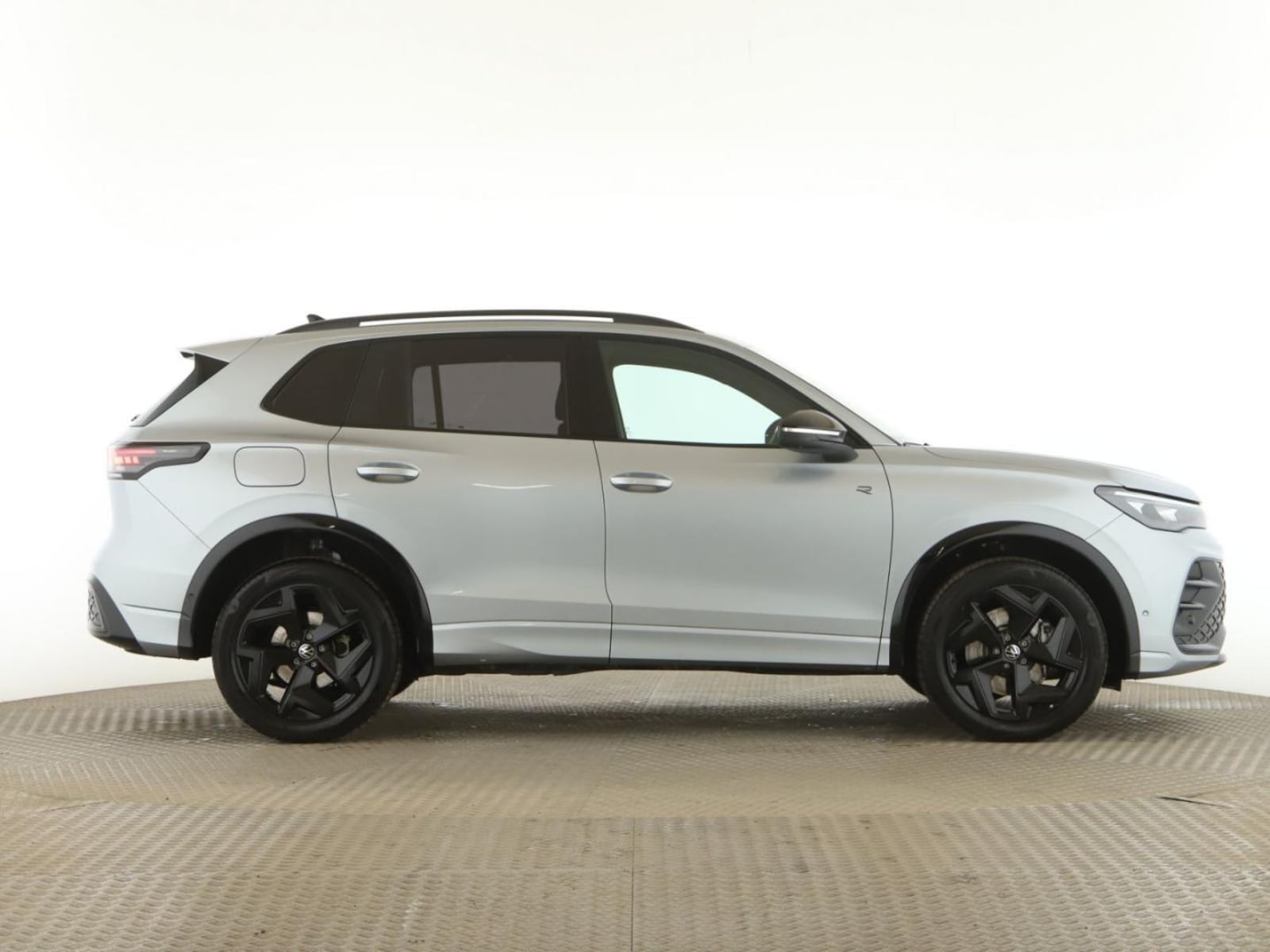 Volkswagen Tiguan – Bild 8