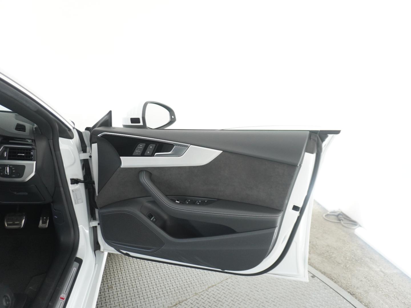 Audi A5 Sportback 40 TDI quattro S line 140(190) kW(PS) S tronic for more details contact your dealer