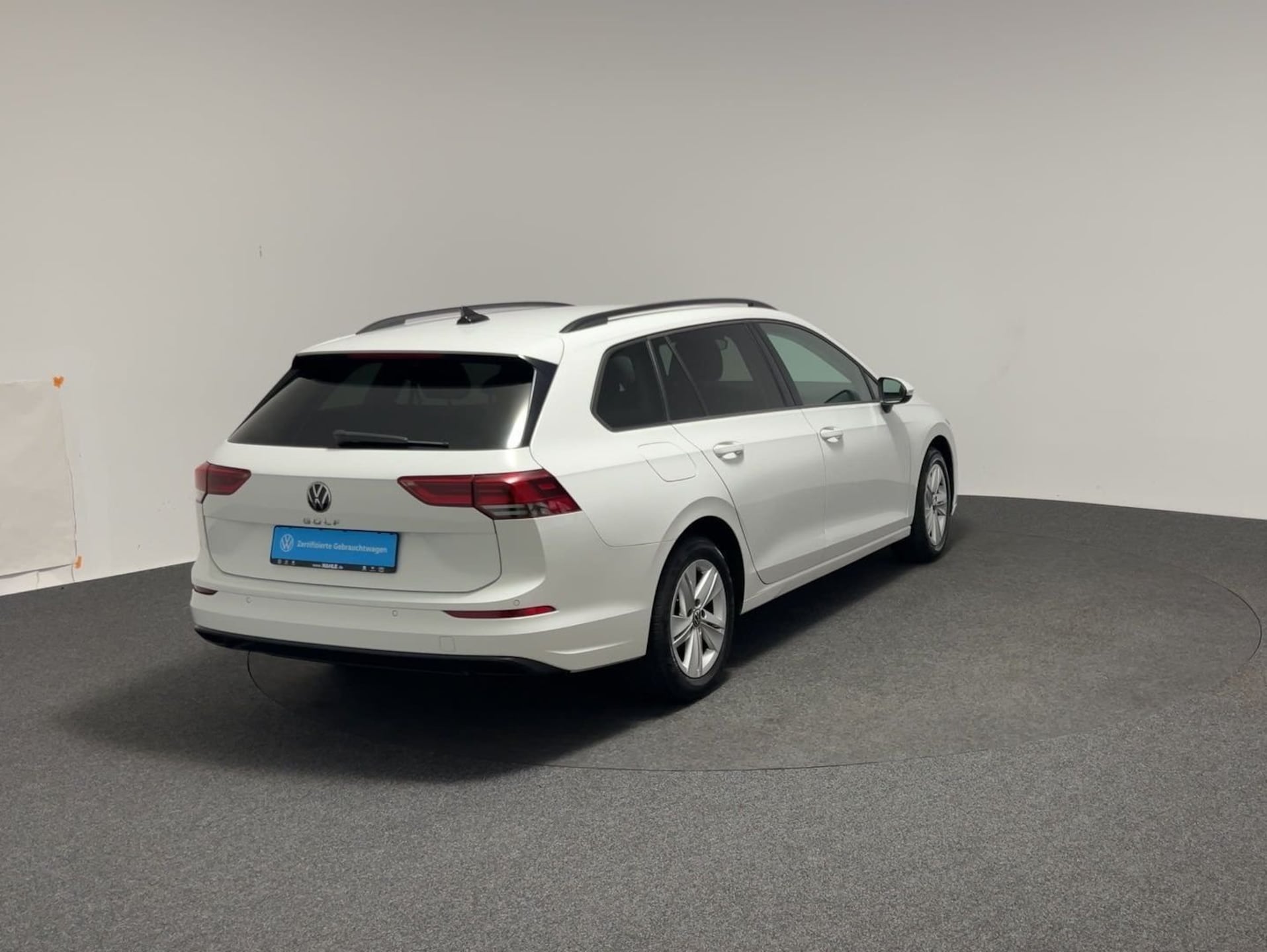 Volkswagen Golf Variant Life