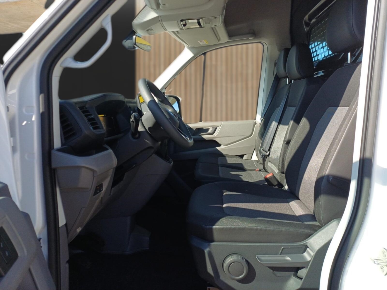Volkswagen Crafter Kasten mittlerer Radstand – Bild 7