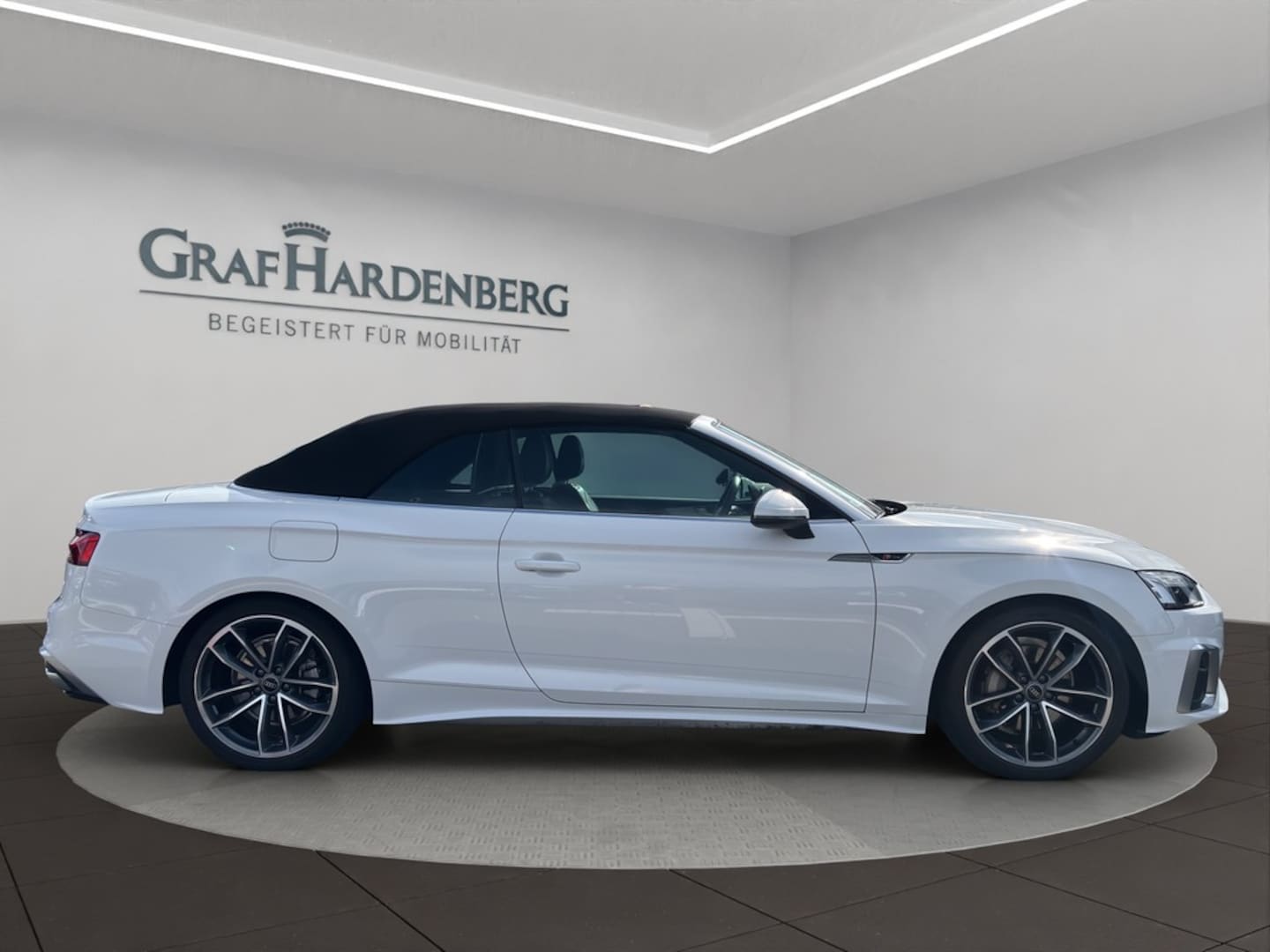 Bild über Audi A5 Cabriolet S line 40 TFSI quattro S tronic - für weitere Informationen kontaktieren Sie den Audi Partner