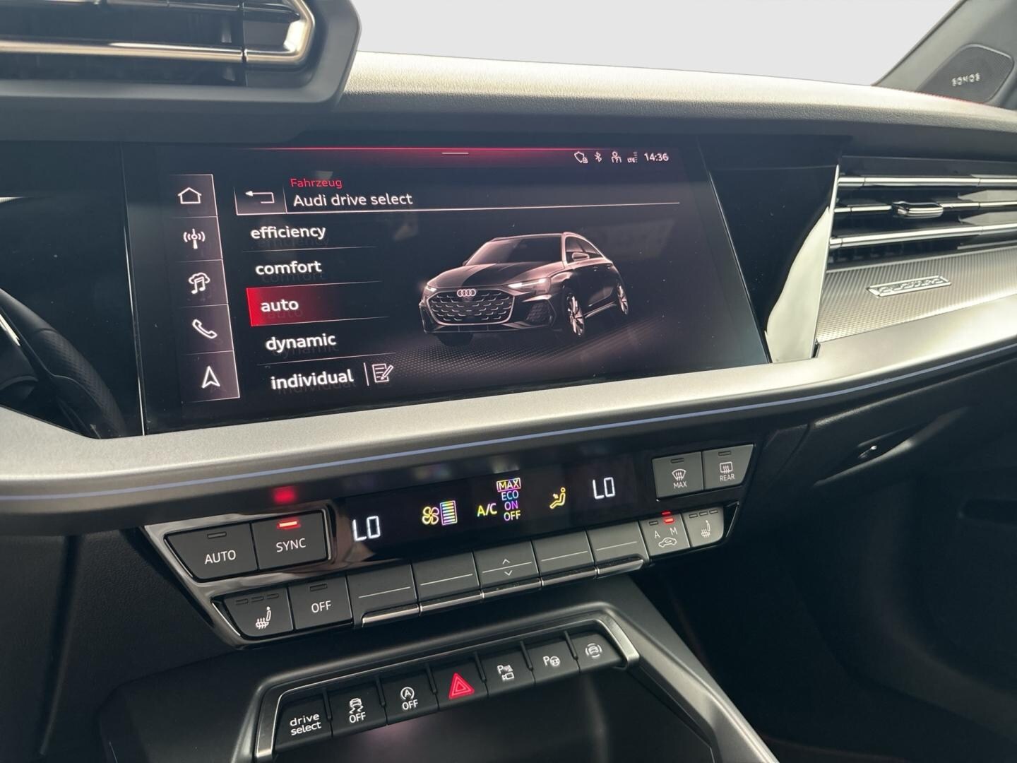 Bild über Audi S3 Sportback TFSI quattro S tronic - für weitere Informationen kontaktieren Sie den Audi Partner