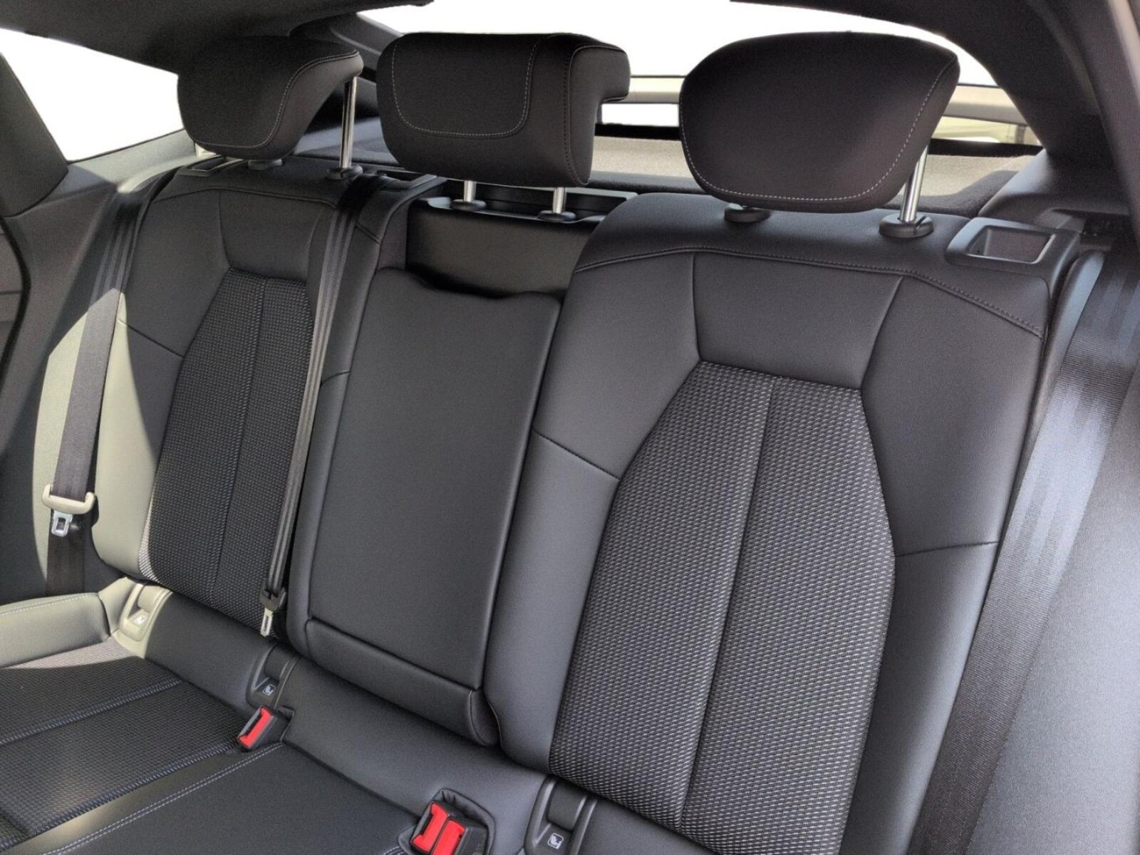 Audi Q4 Sportback e-tron – Bild 9