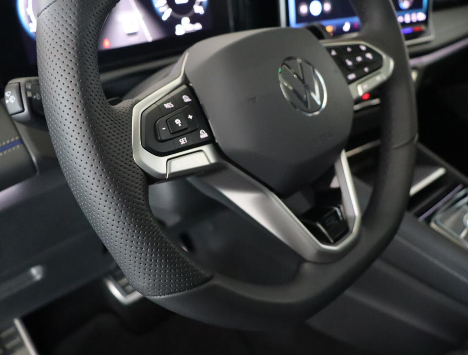 Volkswagen Tiguan – Bild 12