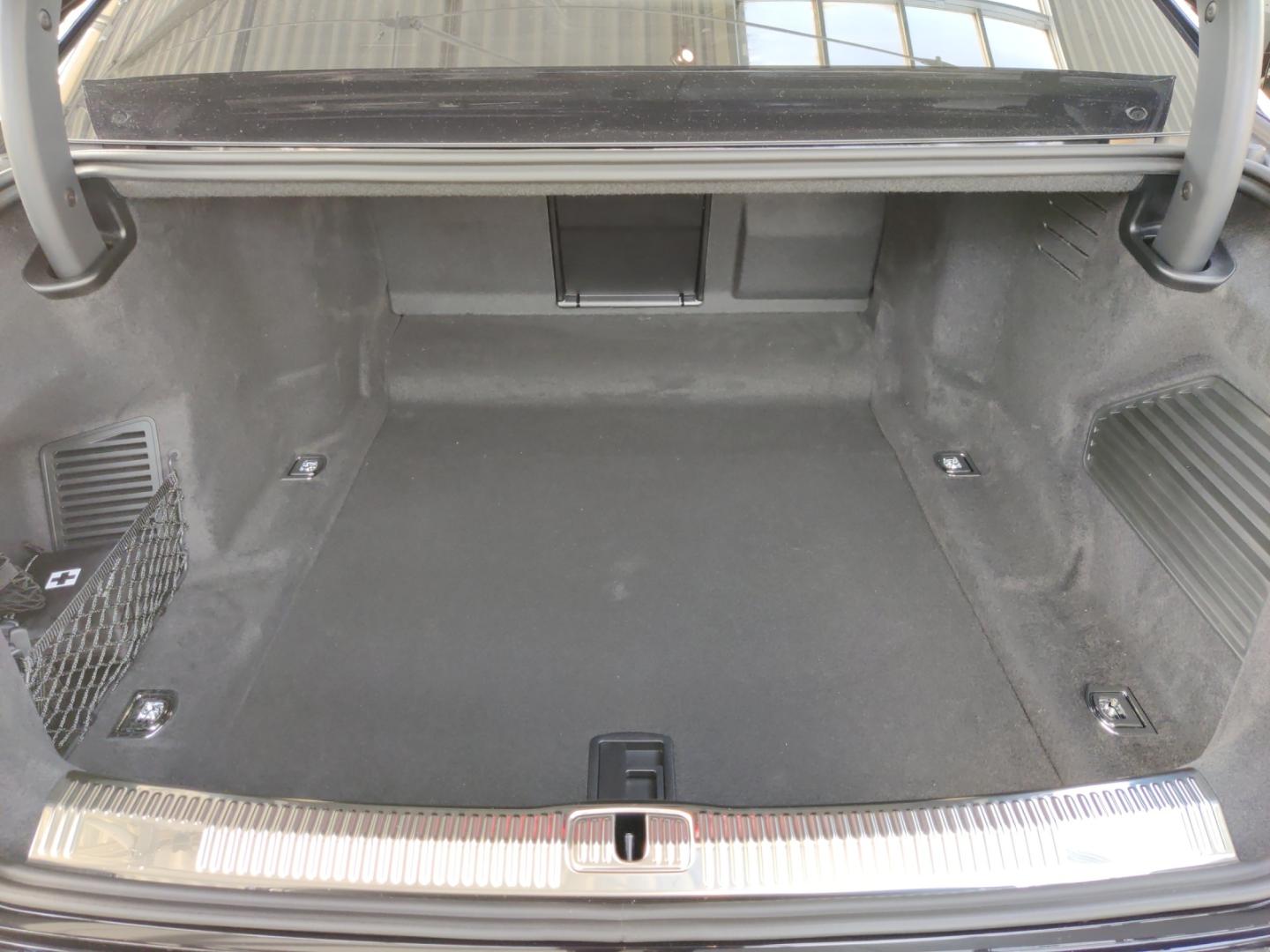 Image about Audi S8 TFSI quattro tiptronic