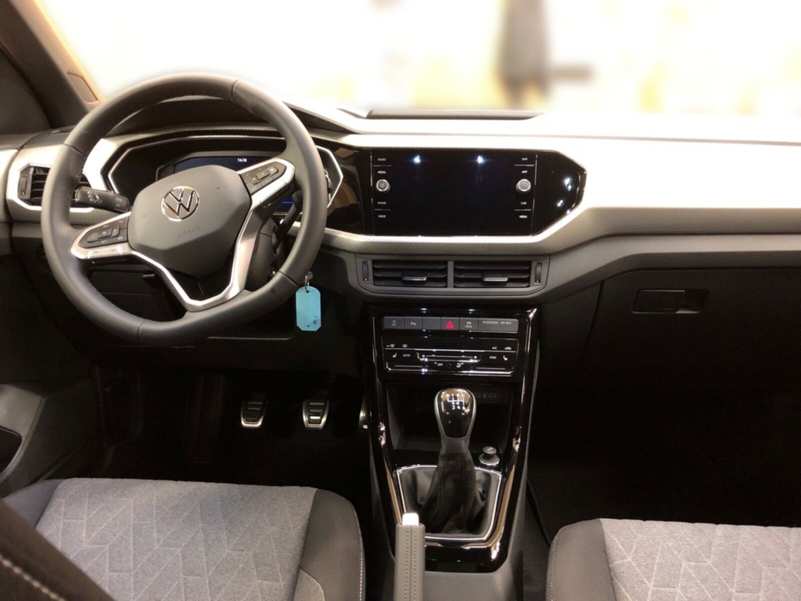 Volkswagen T-Cross – Bild 8