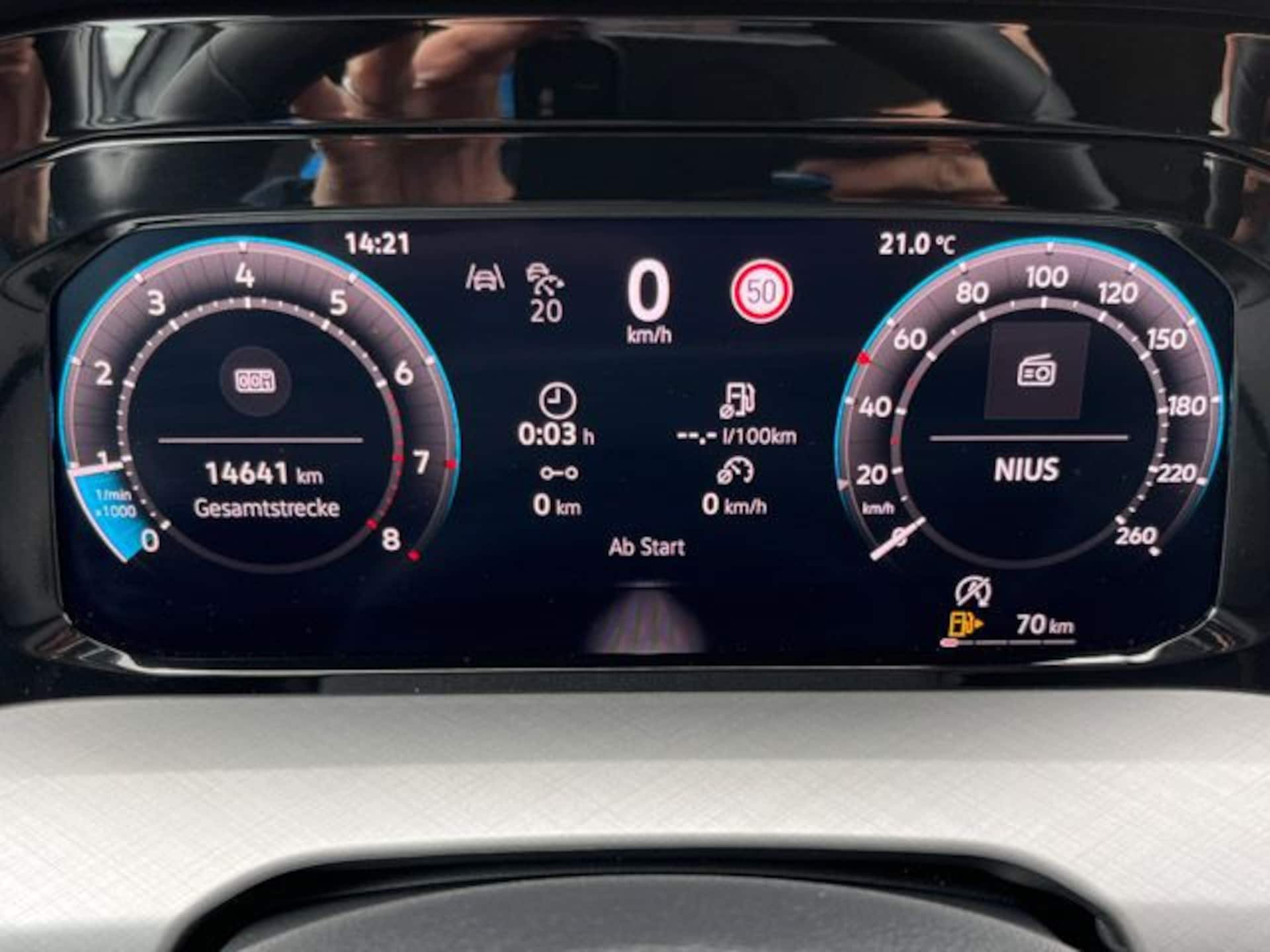 Volkswagen Golf Life