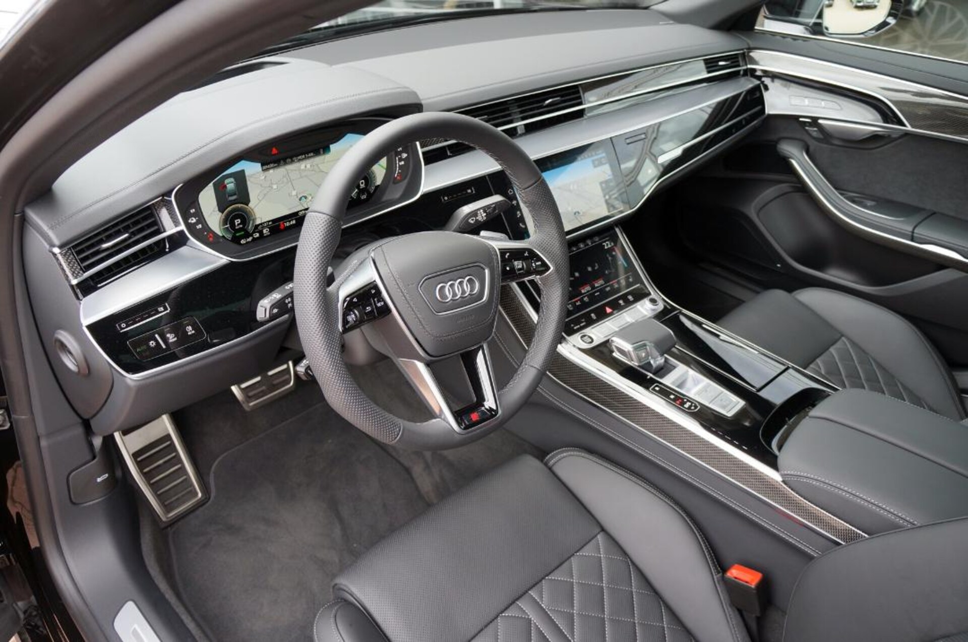 Audi A8 L TFSI e