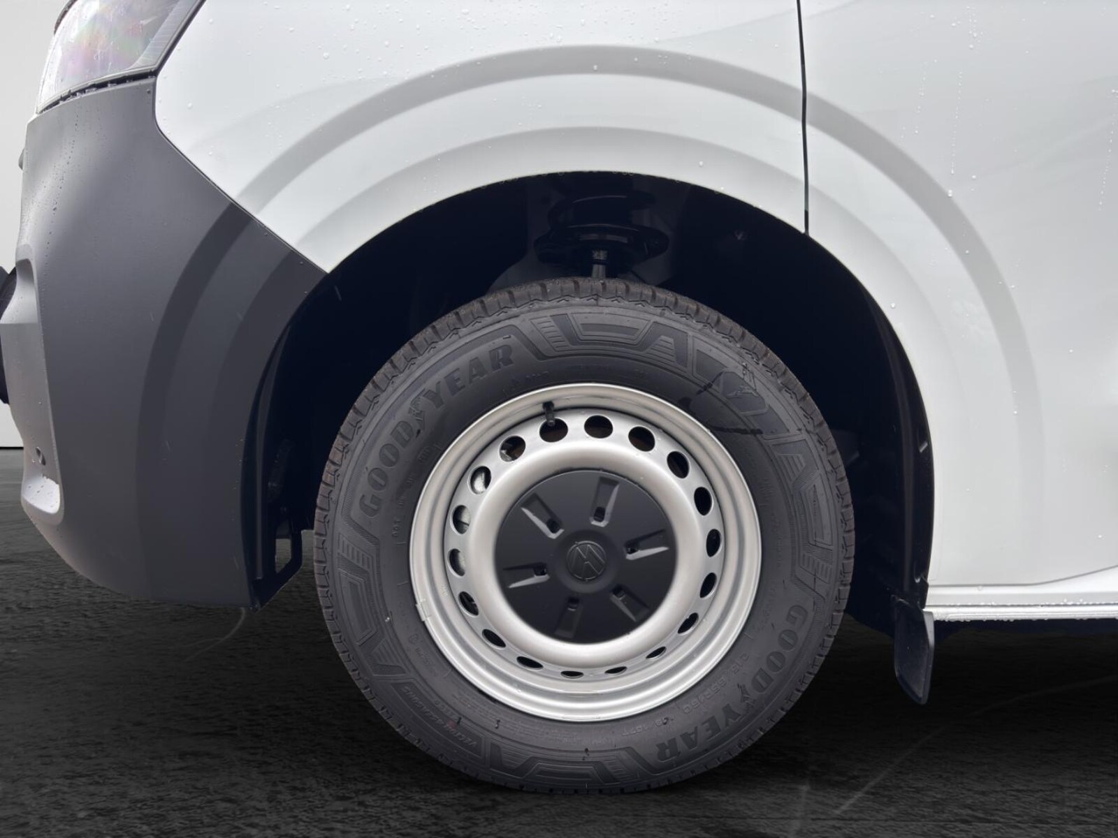 Volkswagen Transporter Kasten kurzer Radstand – Bild 5