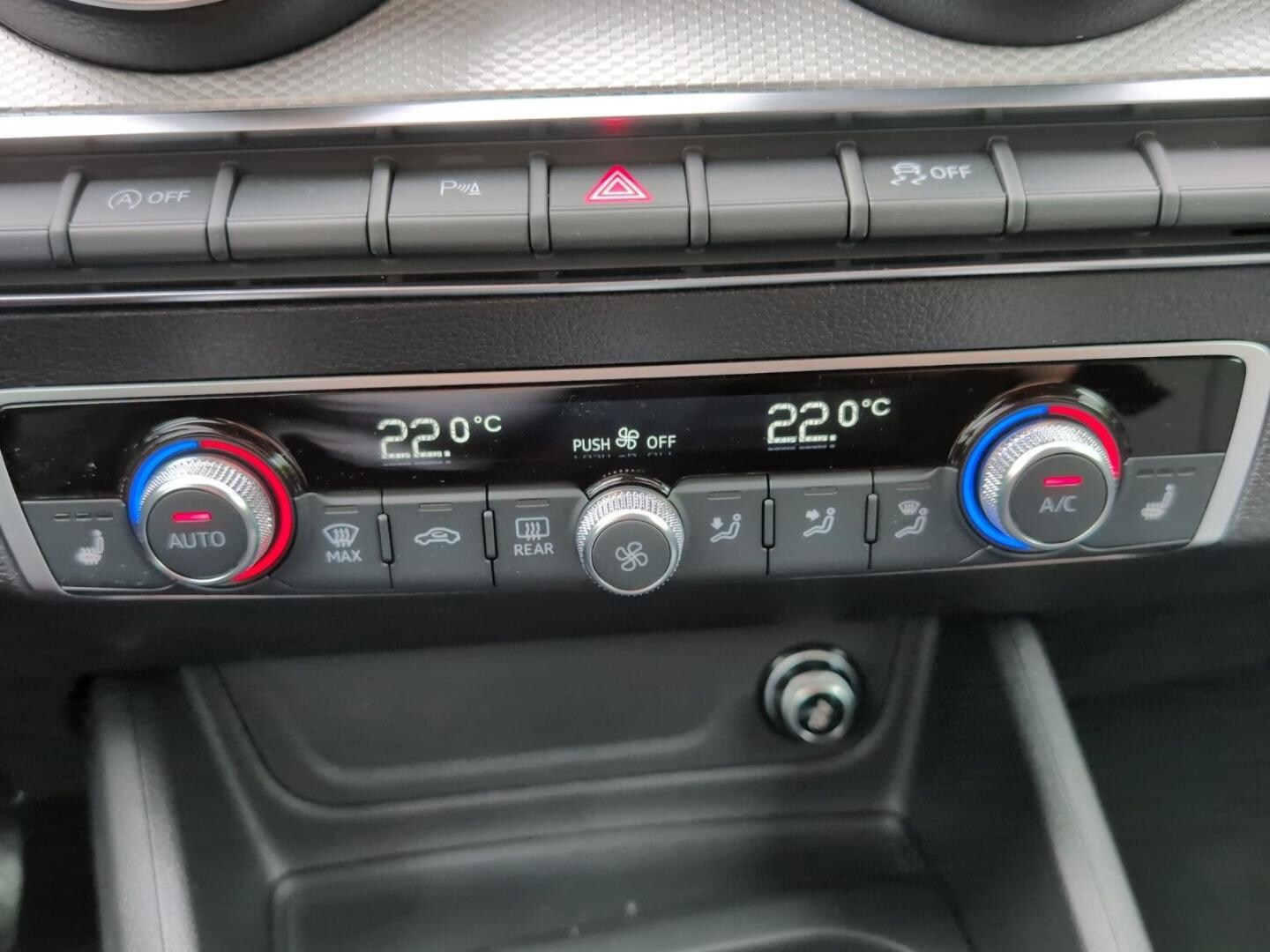 Bild über Audi Q2 advanced 35 TFSI S tronic - für weitere Informationen kontaktieren Sie den Audi Partner