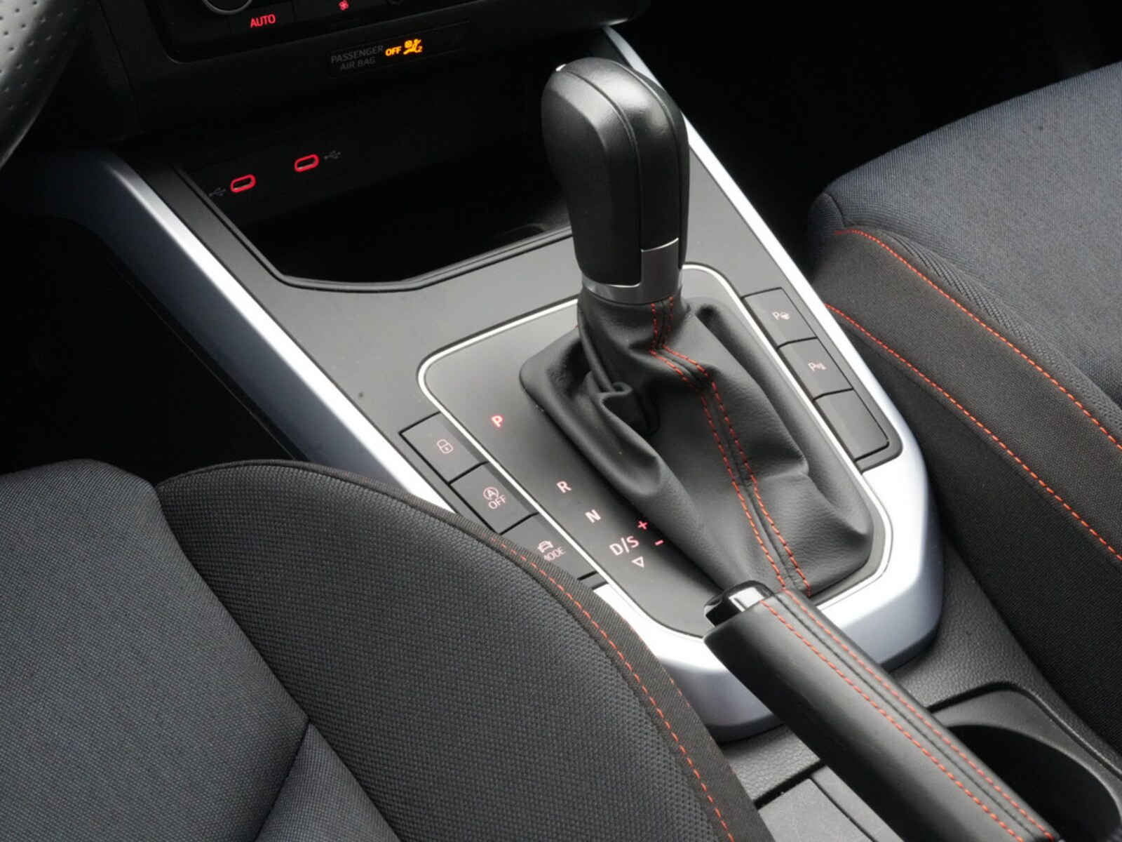 SEAT Arona – Bild 11