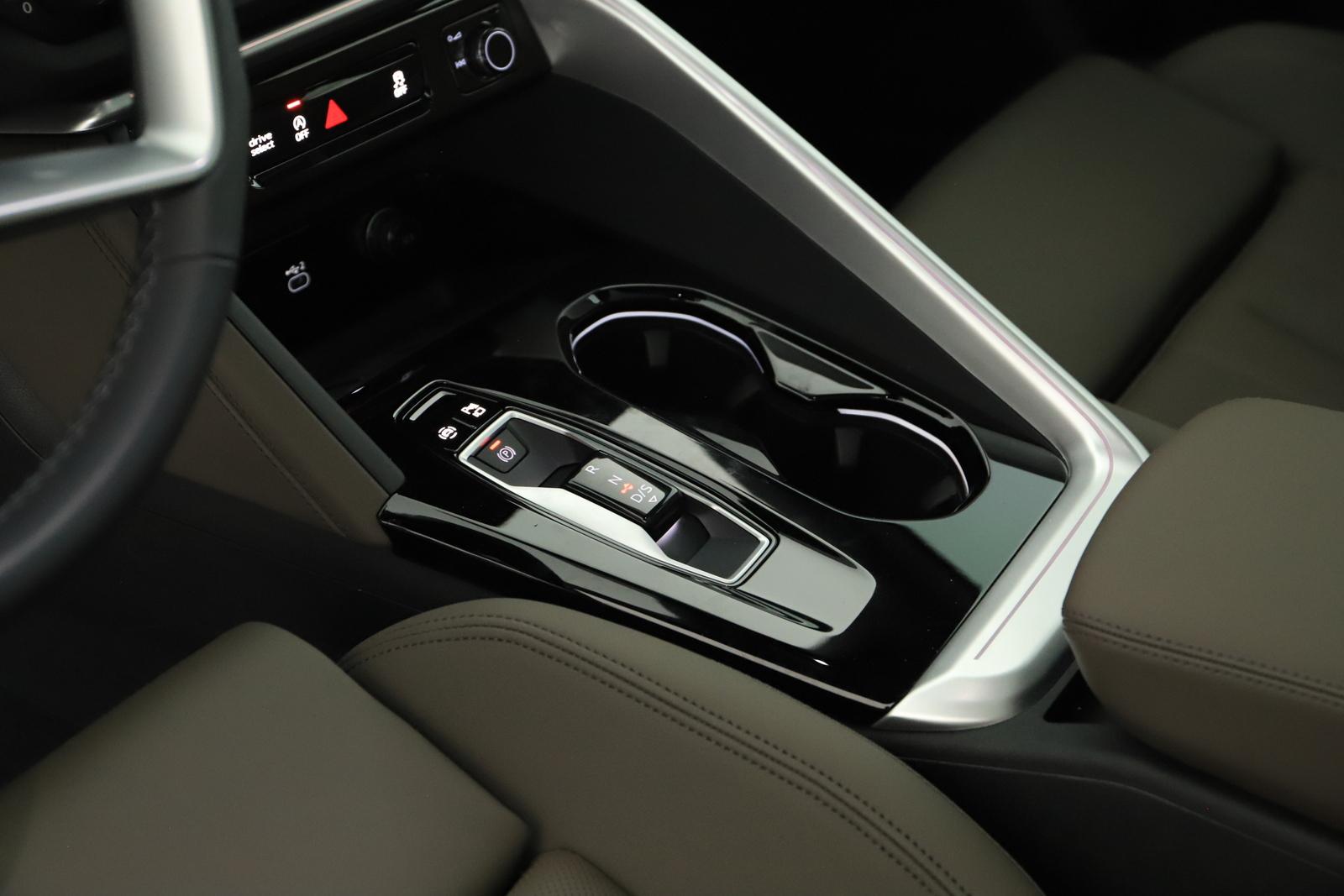 2025 Audi Q5 Premium Plus - Photo 17