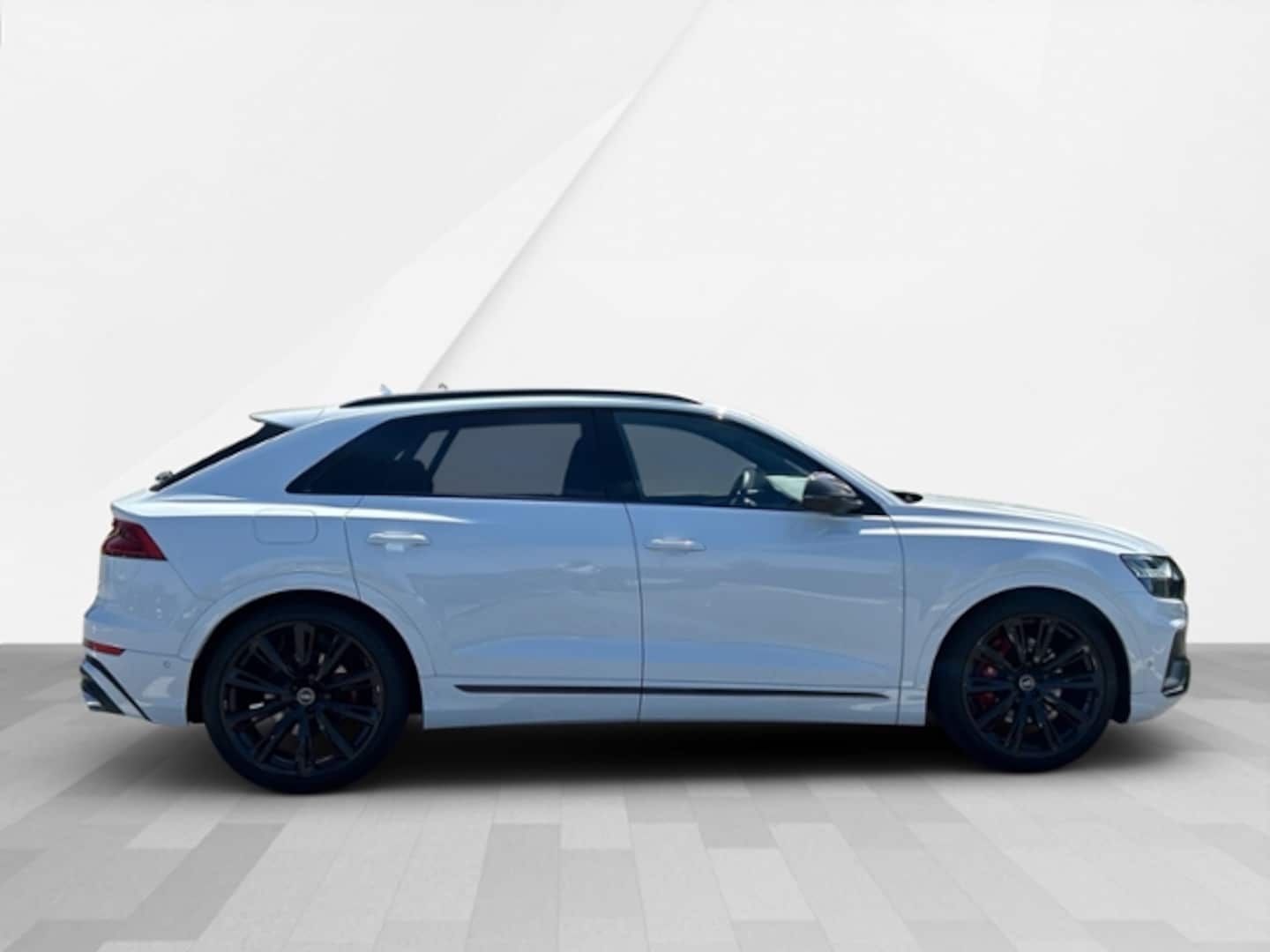 Bild über Audi SQ8 competition plus TFSI quattro tiptronic - für weitere Informationen kontaktieren Sie den Audi Partner