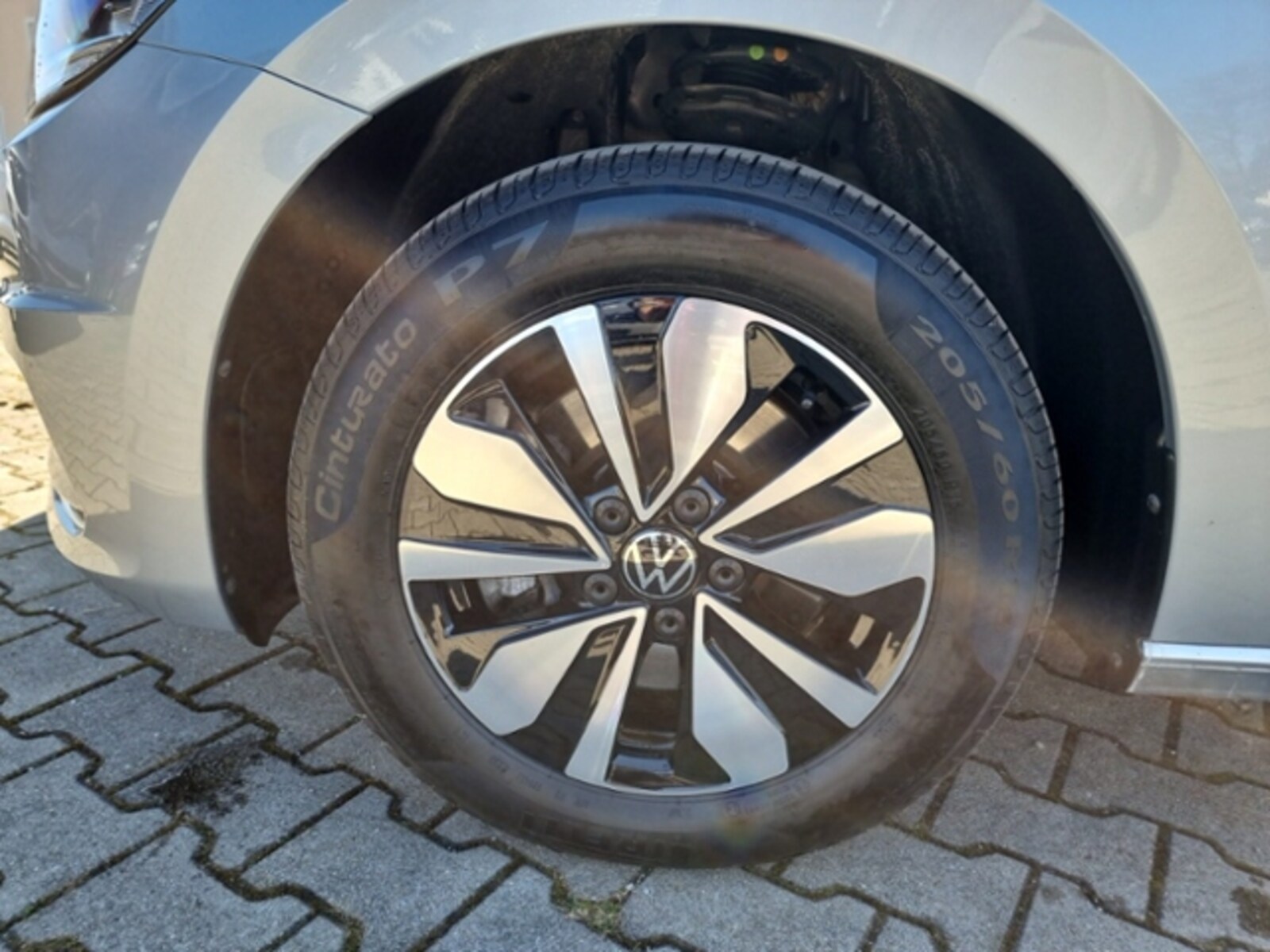 Volkswagen Touran – Bild 8