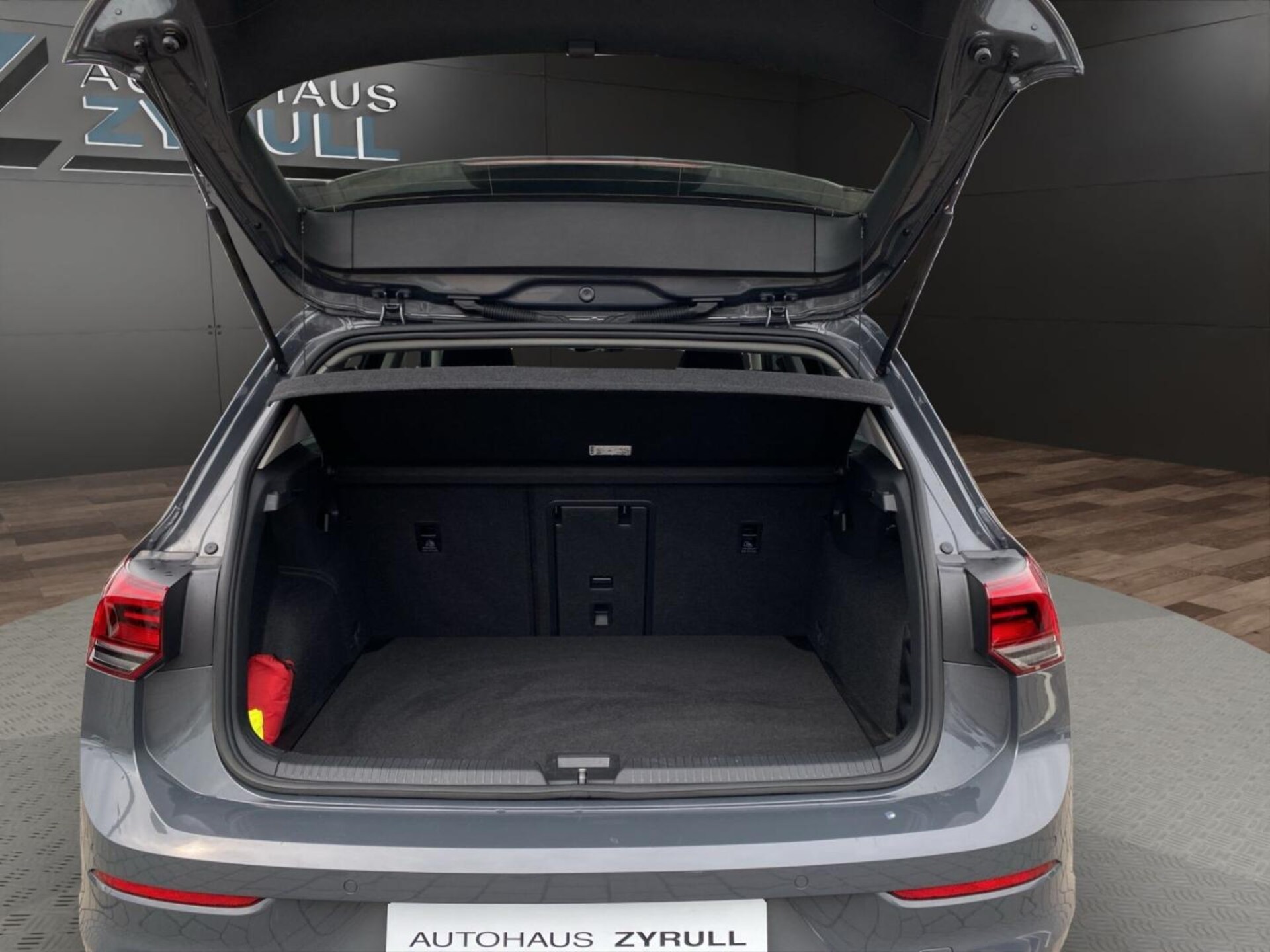 Volkswagen Golf Active