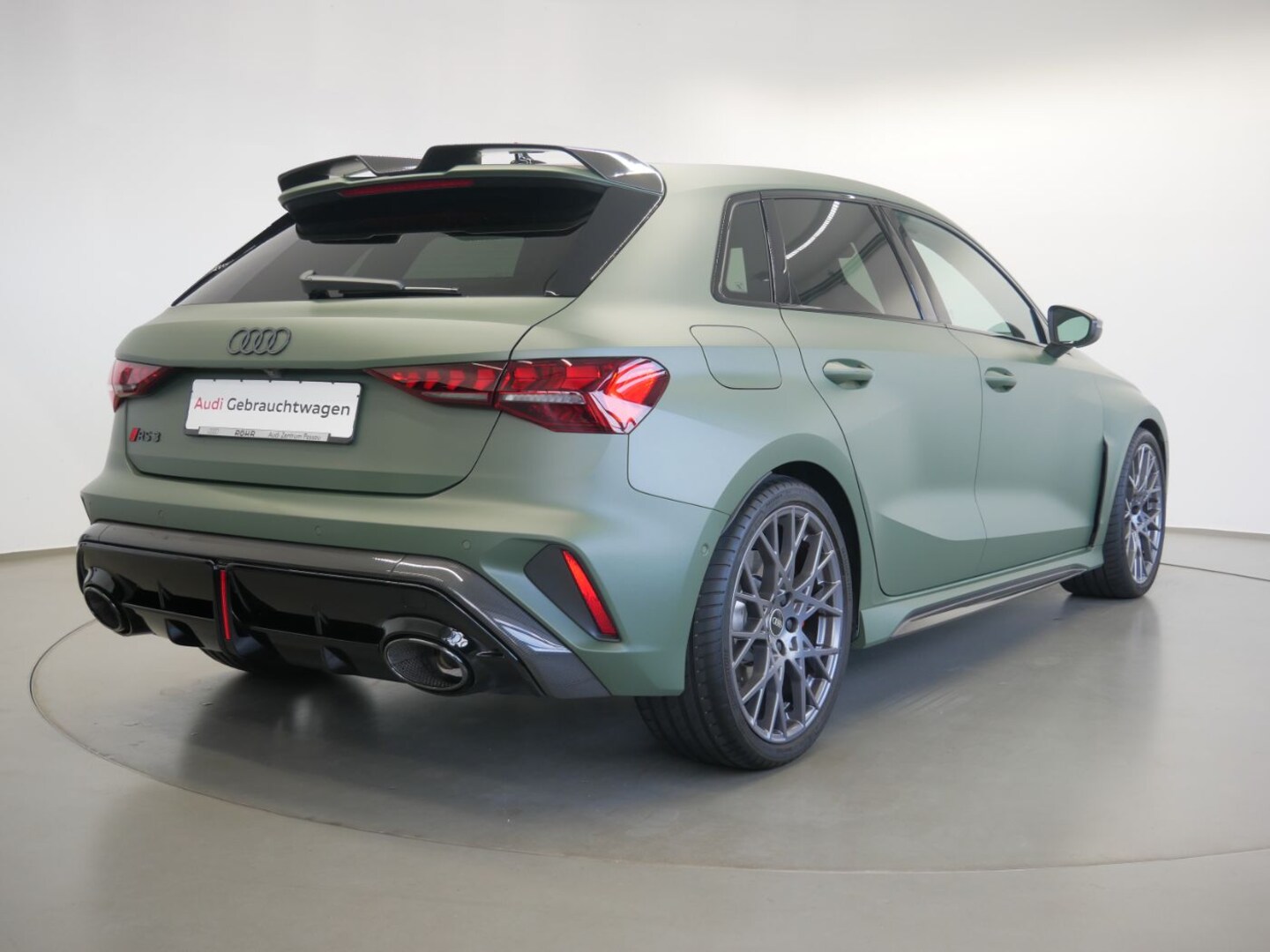 Bild über Audi RS 3 Sportback TFSI quattro 294 kW S tronic - für weitere Informationen kontaktieren Sie den Audi Partner
