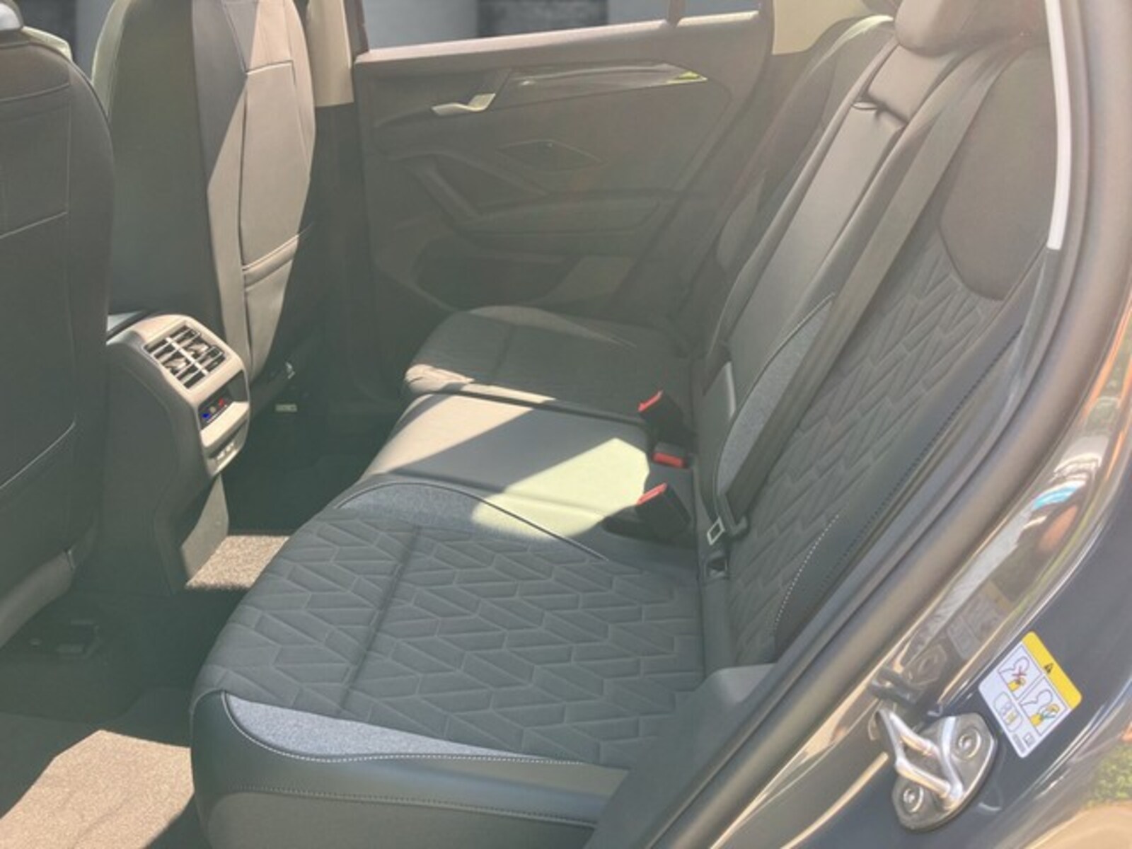 Volkswagen Tiguan – Bild 11