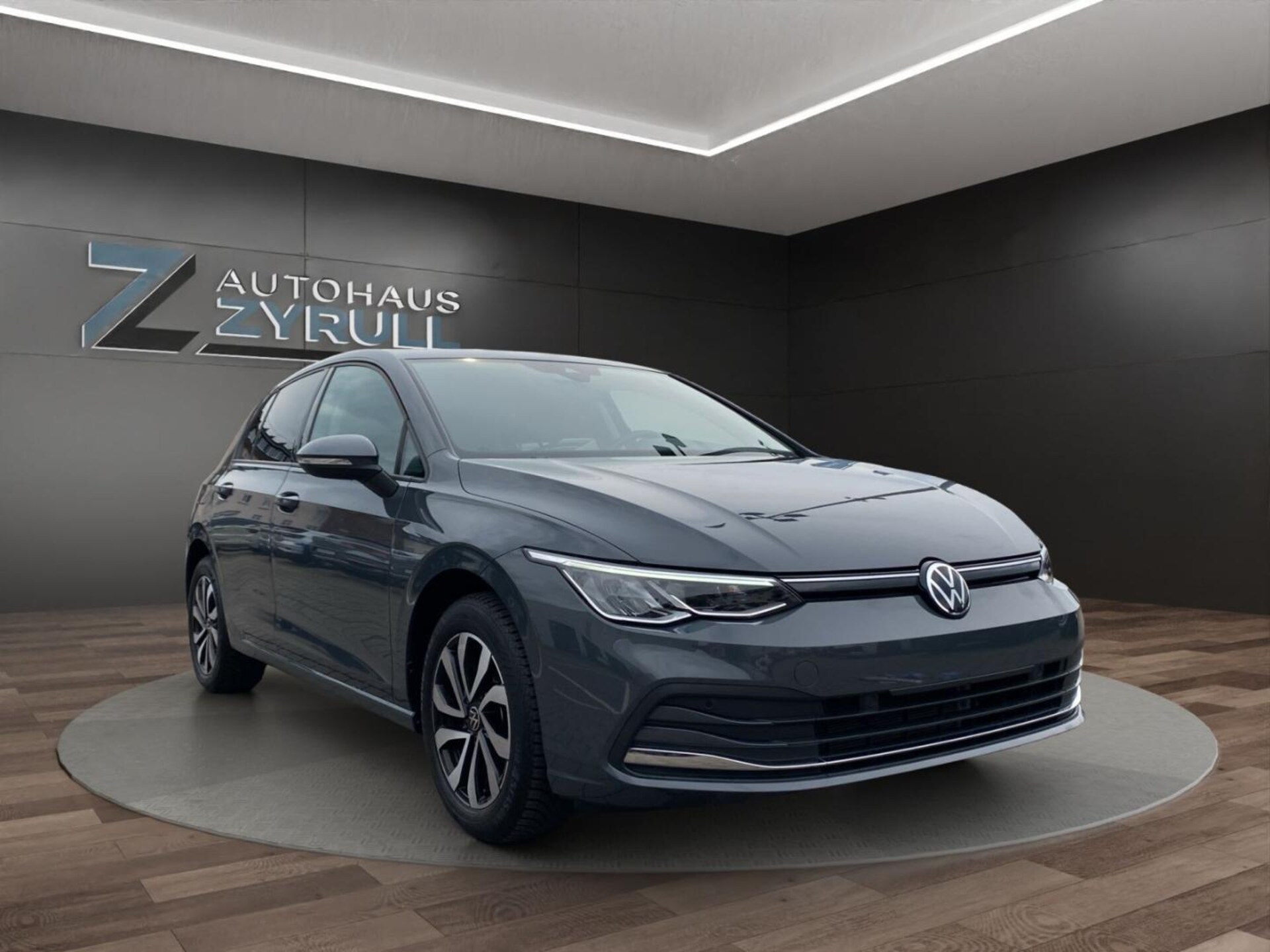 Volkswagen Golf Active