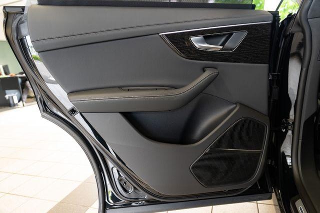 2026 Audi Q8 Prestige - Photo 27