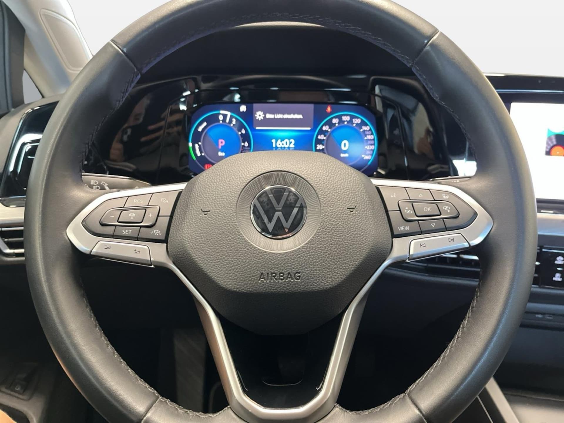 Volkswagen Golf Style