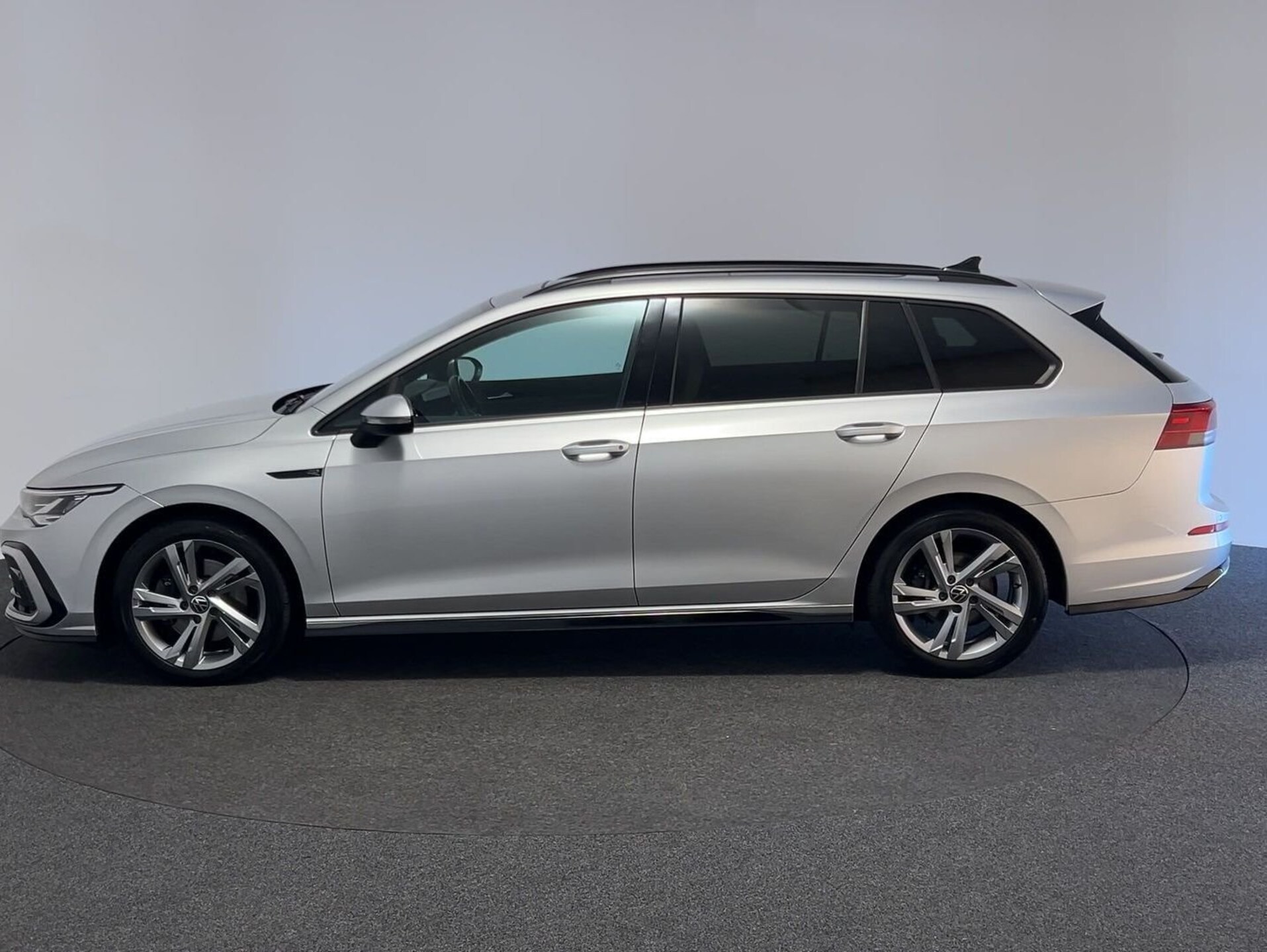 Volkswagen Golf Variant R-Line
