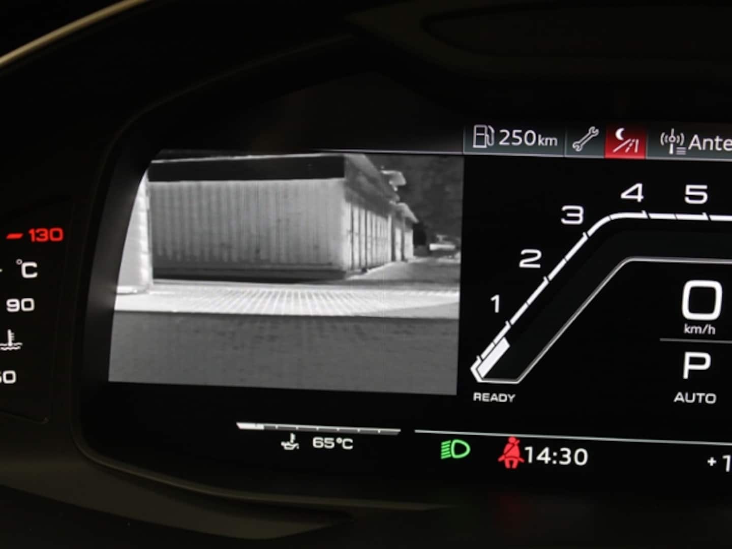 Bild über Audi RS 6 Avant performance TFSI quattro tiptronic - für weitere Informationen kontaktieren Sie den Audi Partner
