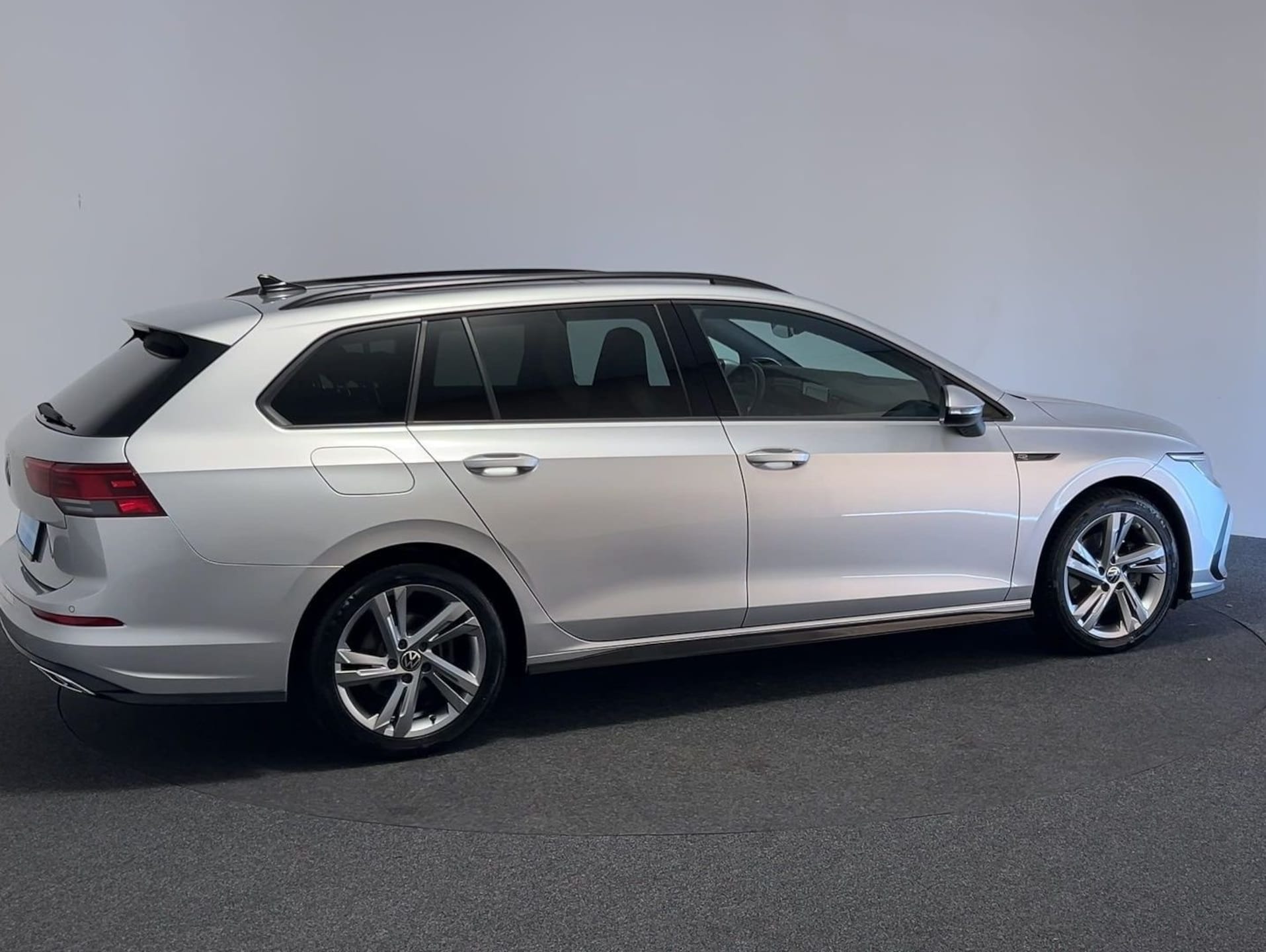 Volkswagen Golf Variant R-Line