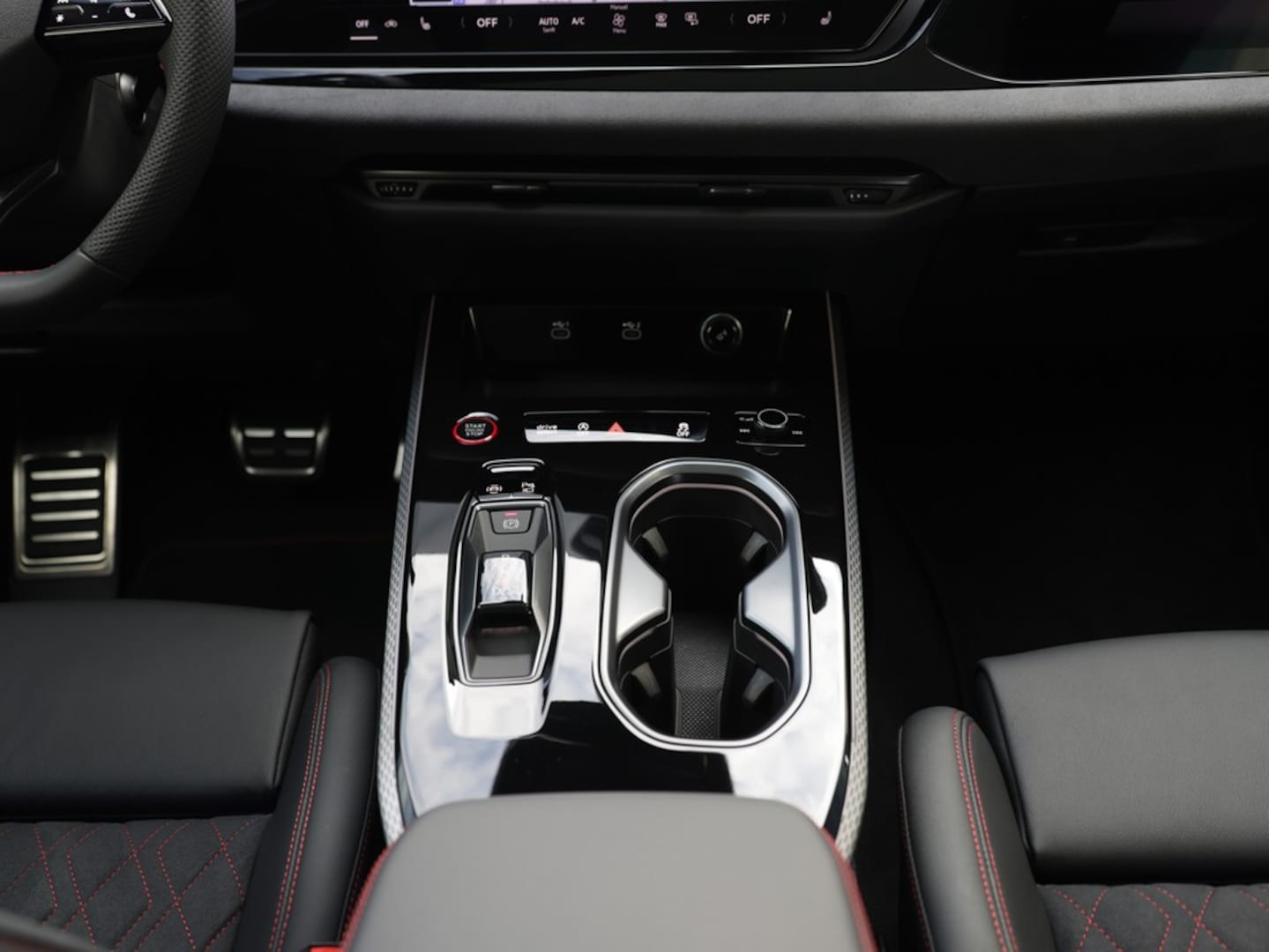 Bild über Audi A6 Avant TFSI 150 kW S tronic - für weitere Informationen kontaktieren Sie den Audi Partner