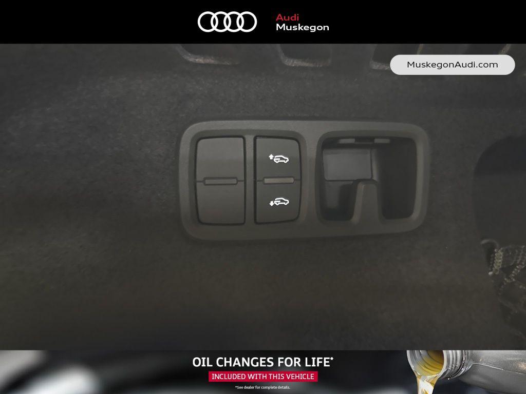 2026 Audi Q8 Premium Plus - Photo 30
